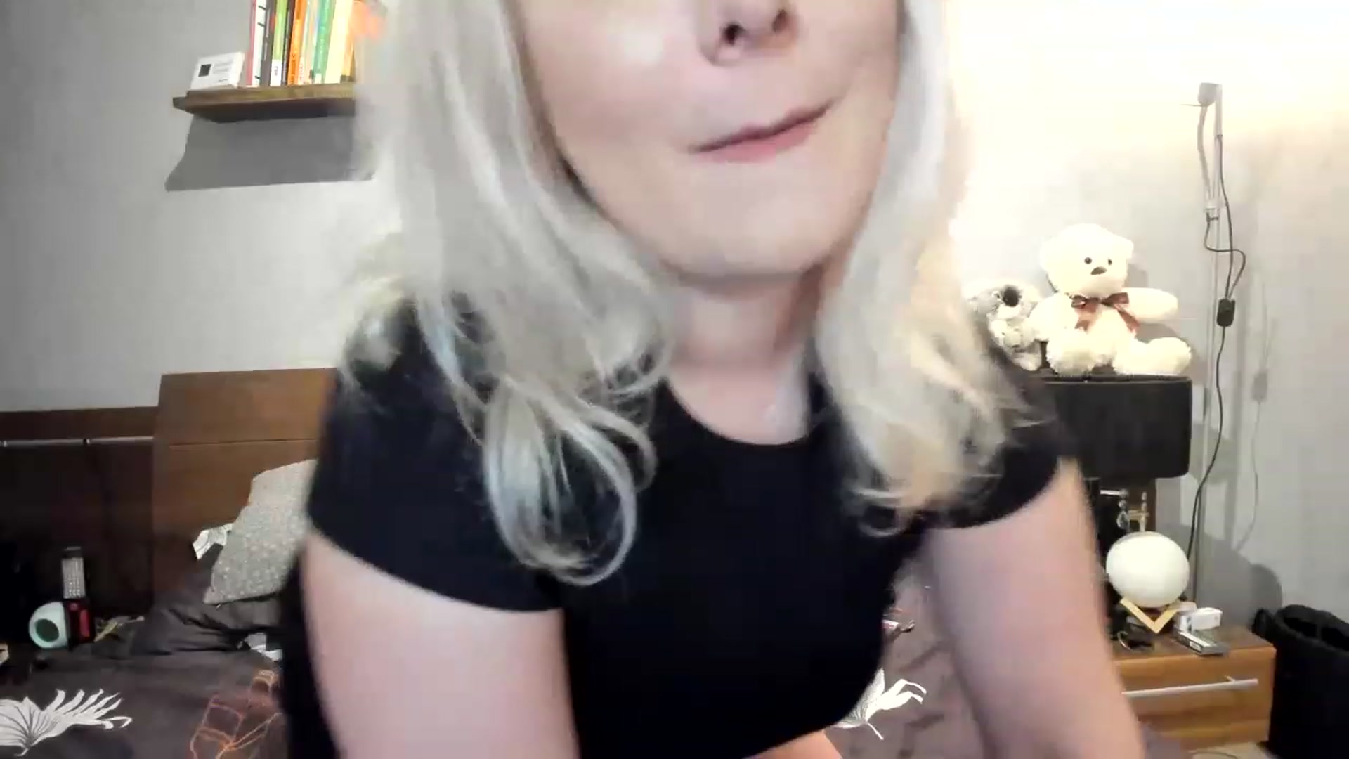 Gallery image thumbnail from LilithTongue_'s myfreecams stream on, 04/20/2023, 12:38 image 14 of 20