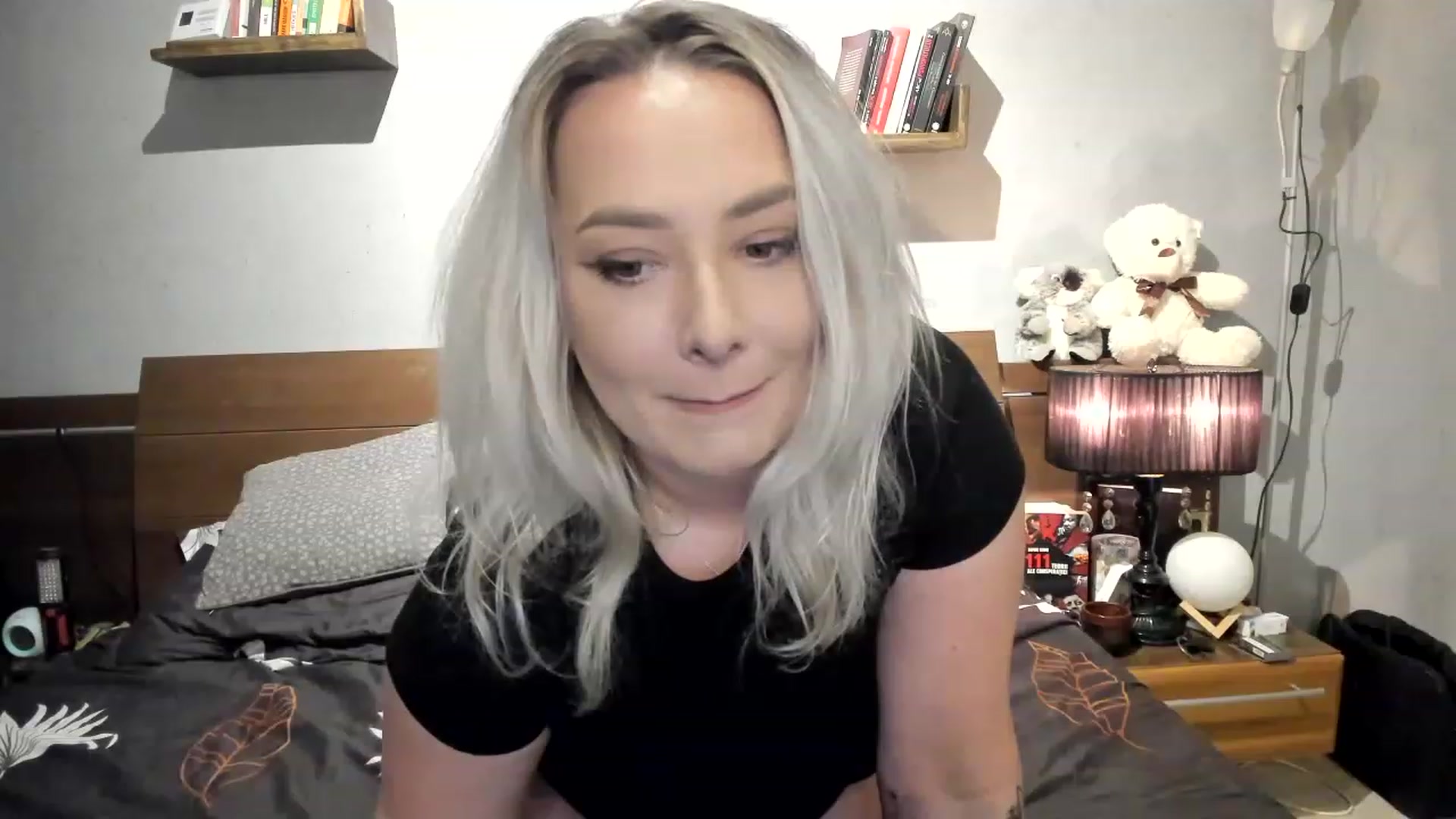 Gallery image thumbnail from LilithTongue_'s myfreecams stream on, 04/20/2023, 12:38 image 18 of 20