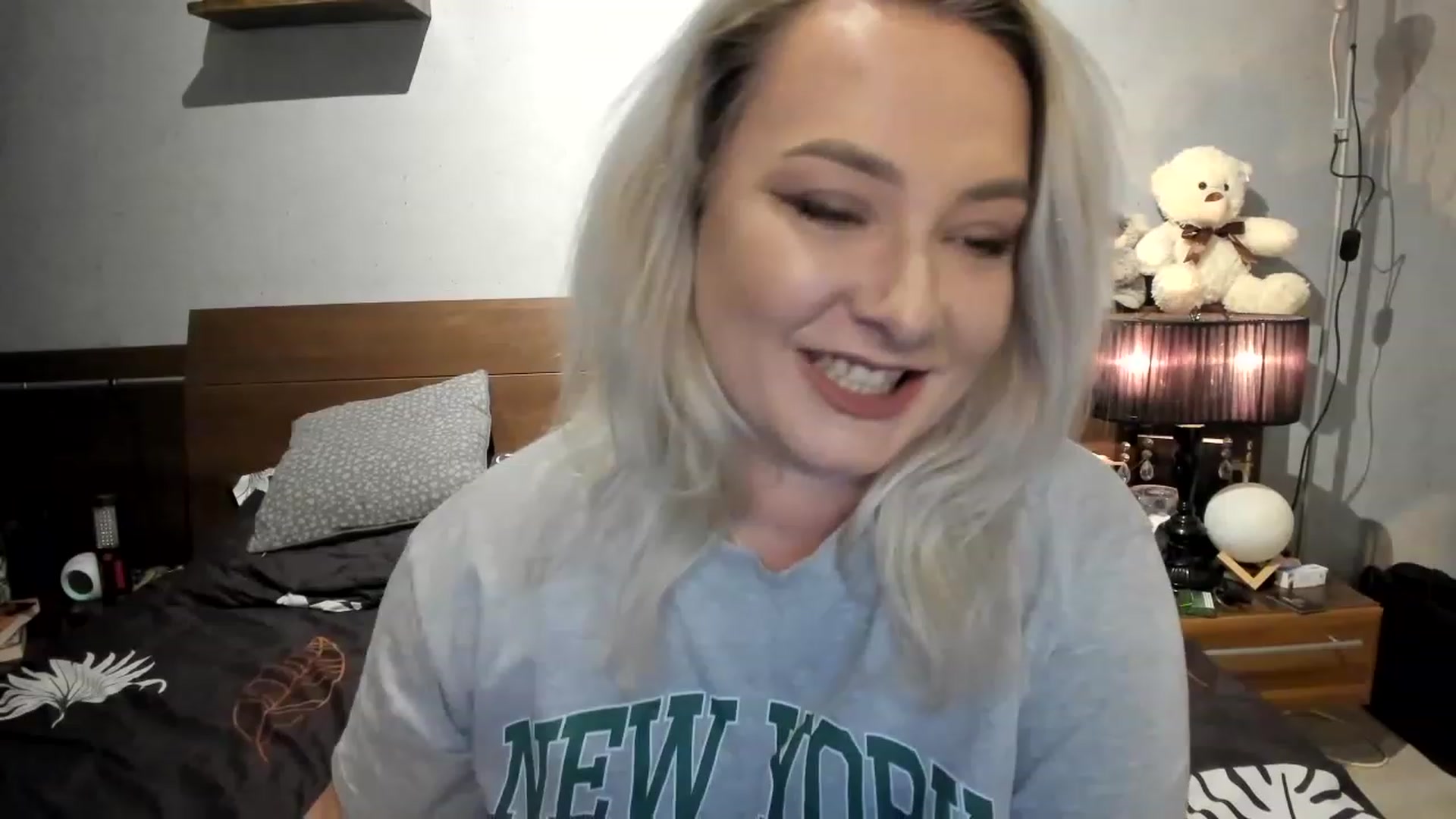 Gallery image thumbnail from LilithTongue_'s myfreecams stream on, 04/20/2023, 15:03 image 6 of 20