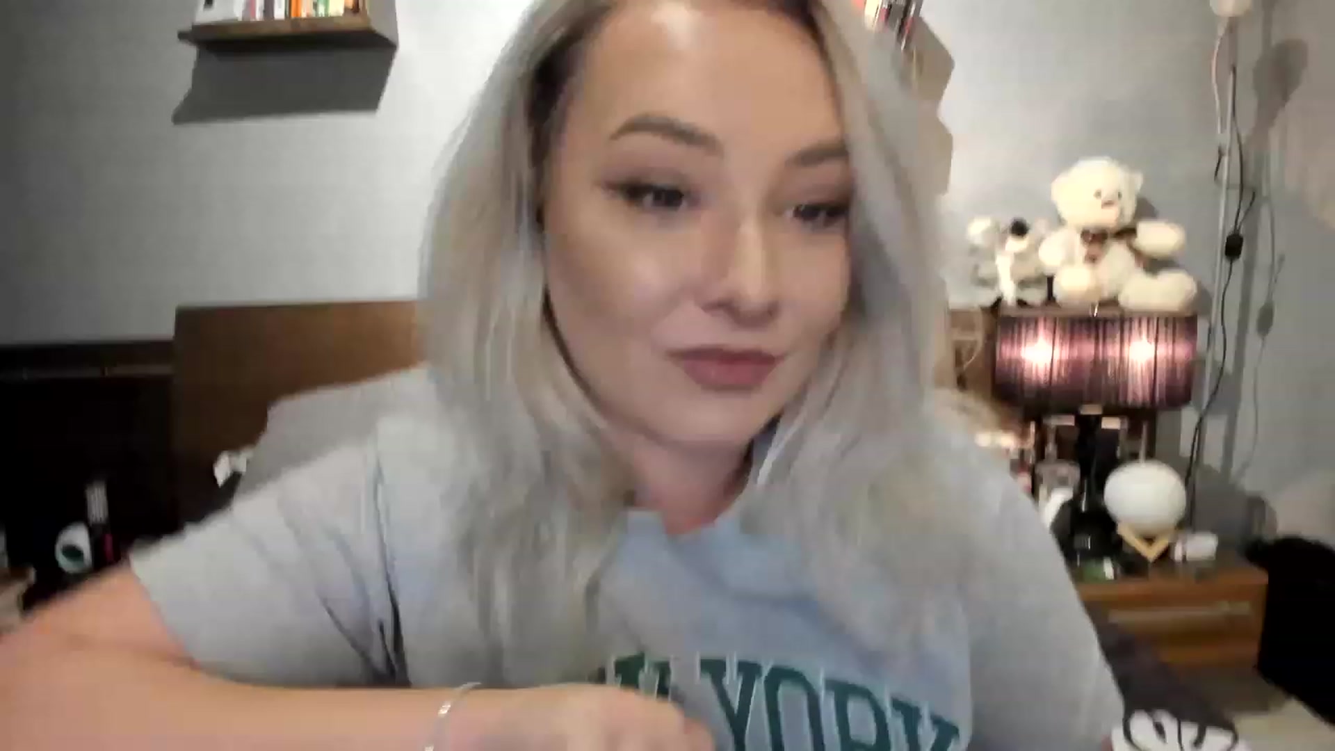 Gallery image thumbnail from LilithTongue_'s myfreecams stream on, 04/20/2023, 15:03 image 7 of 20