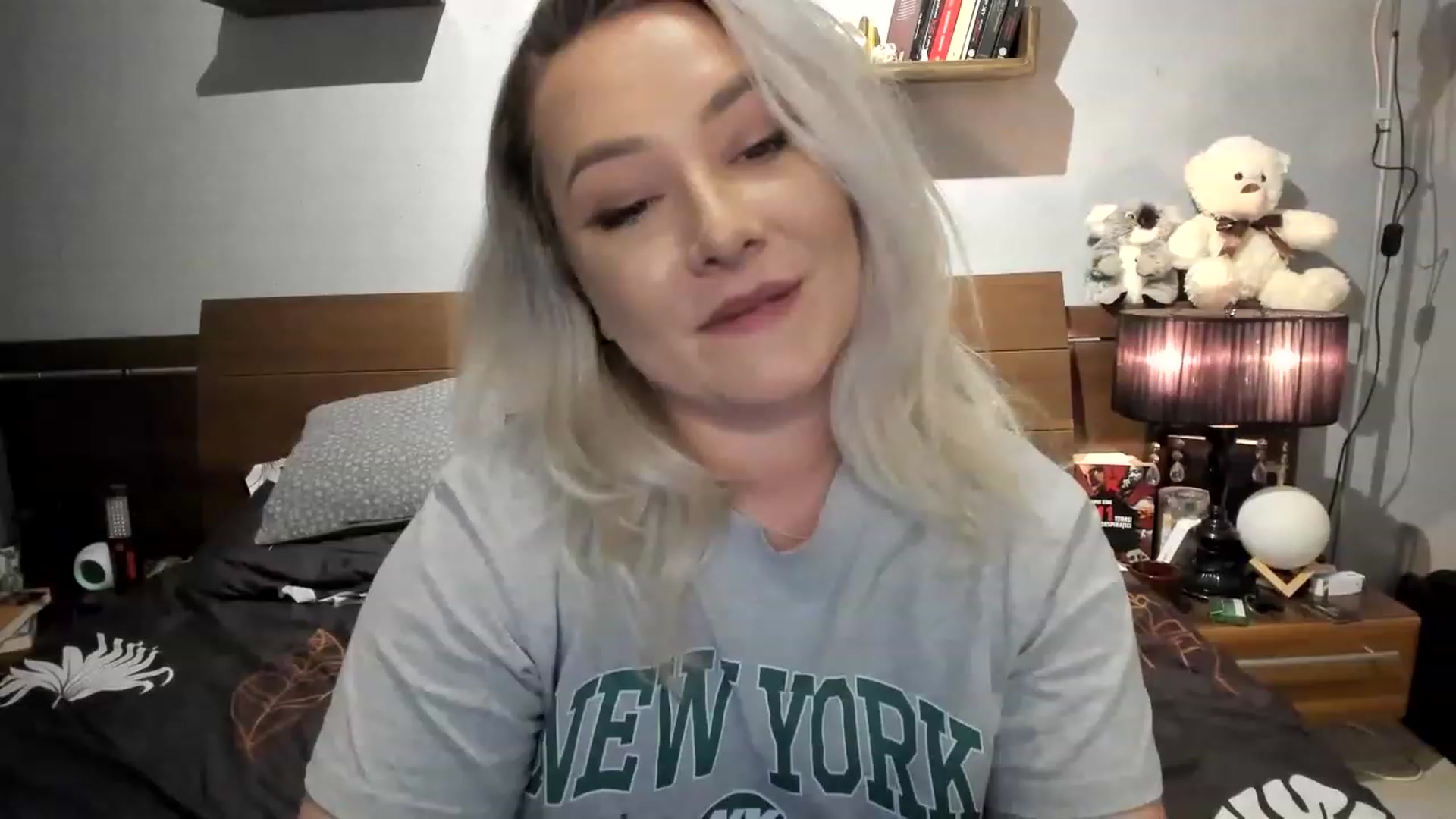 Gallery image thumbnail from LilithTongue_'s myfreecams stream on, 04/20/2023, 15:03 image 19 of 20