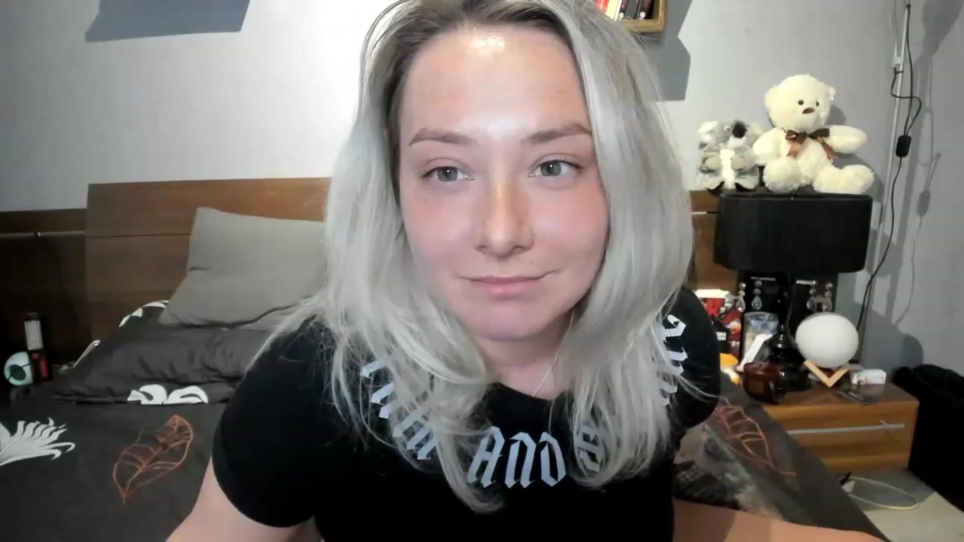 Gallery image thumbnail from LilithTongue_'s myfreecams stream on, 04/21/2023, 14:39 image 14 of 20