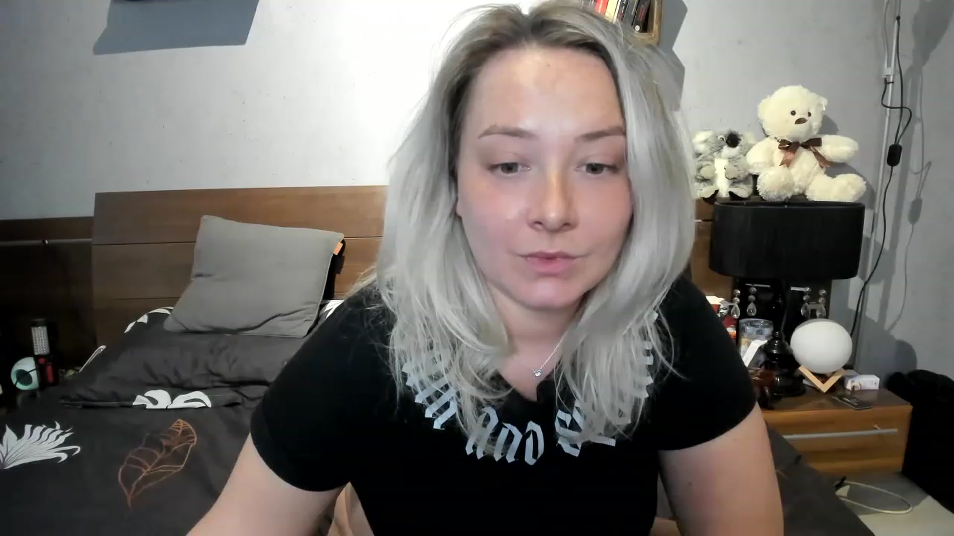 Gallery image thumbnail from LilithTongue_'s myfreecams stream on, 04/21/2023, 14:39 image 15 of 20
