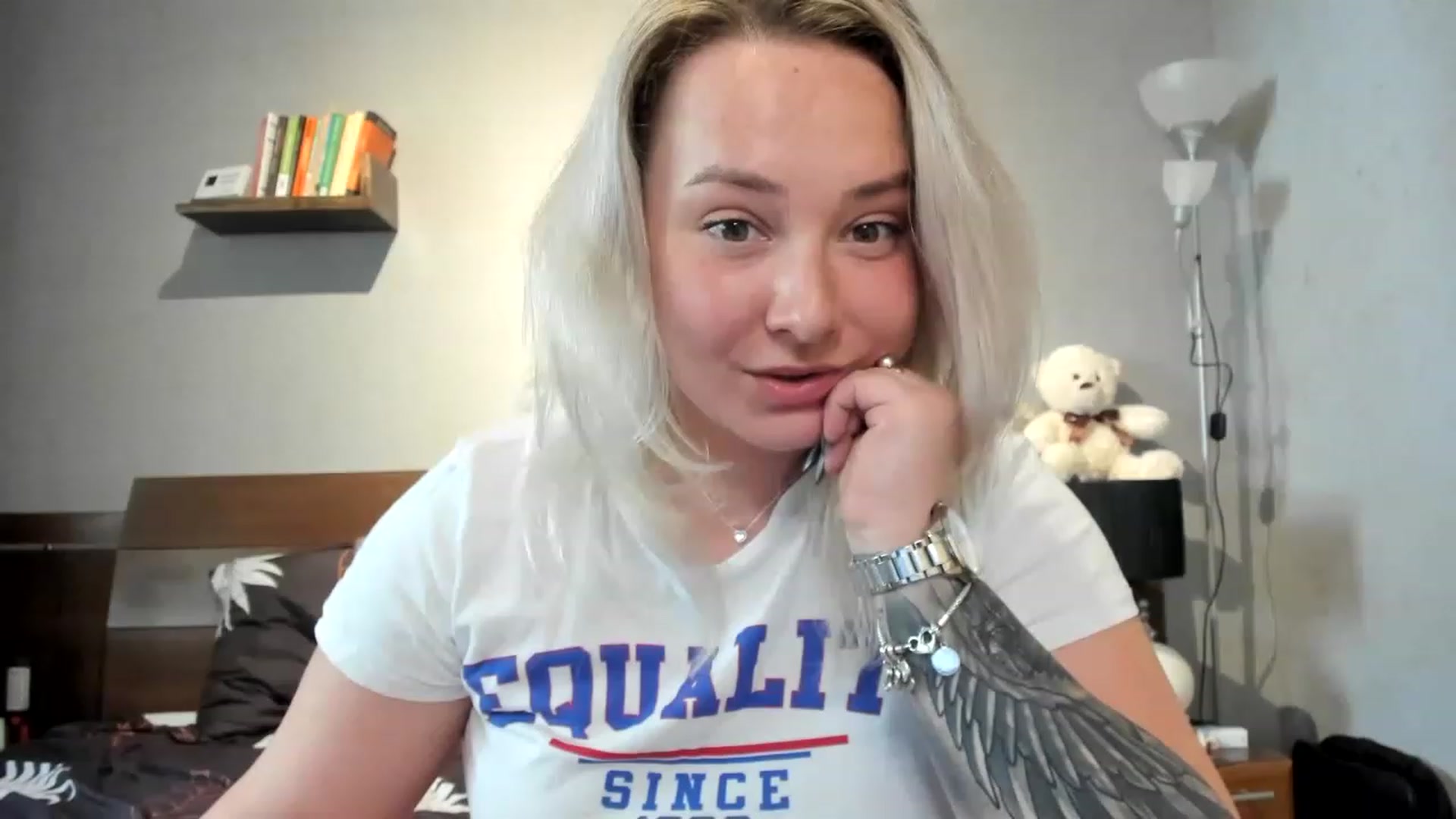 Gallery image thumbnail from LilithTongue_'s myfreecams stream on, 04/22/2023, 14:13 image 1 of 20