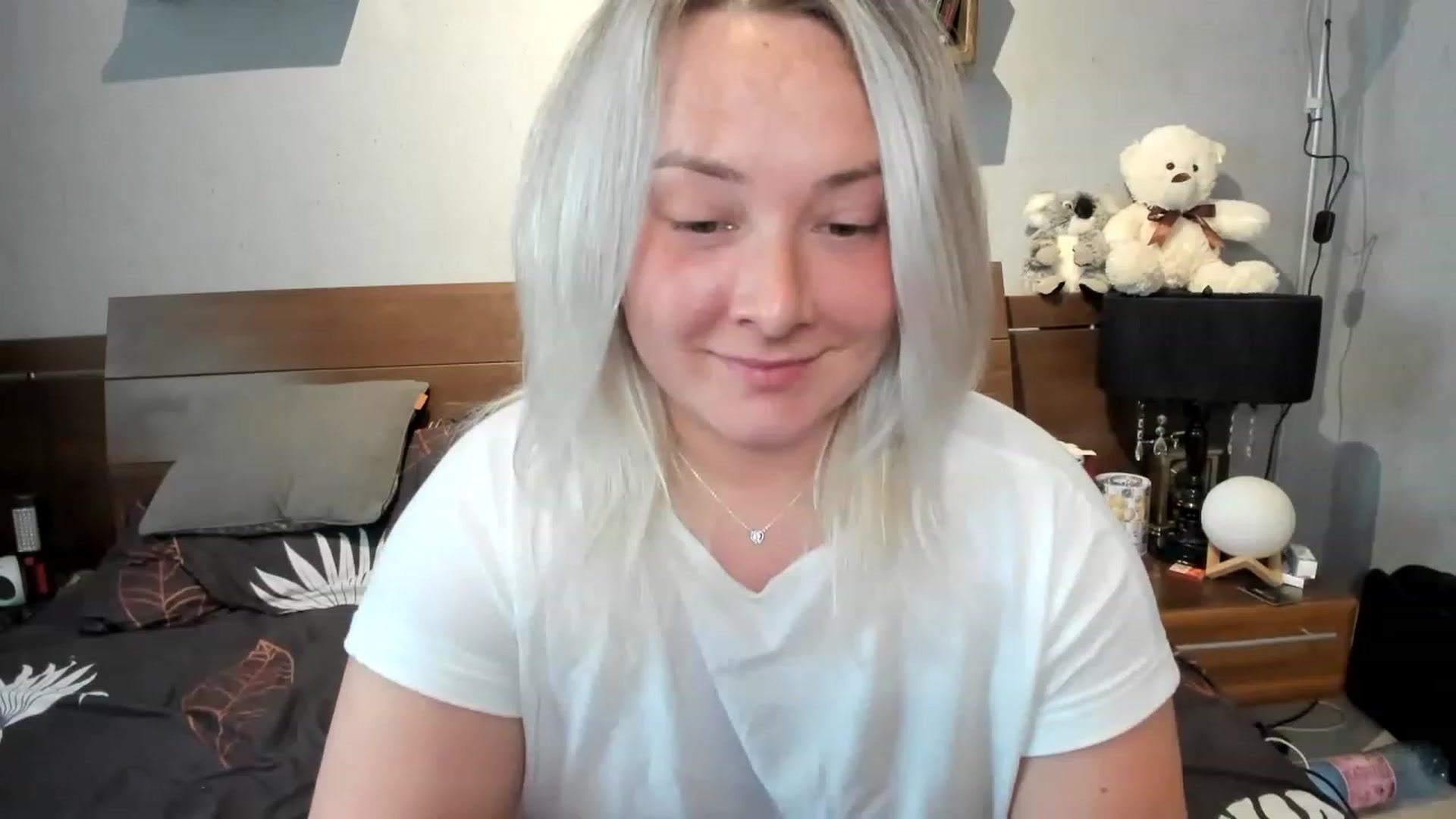 Gallery image thumbnail from LilithTongue_'s myfreecams stream on, 04/24/2023, 13:24 image 10 of 20