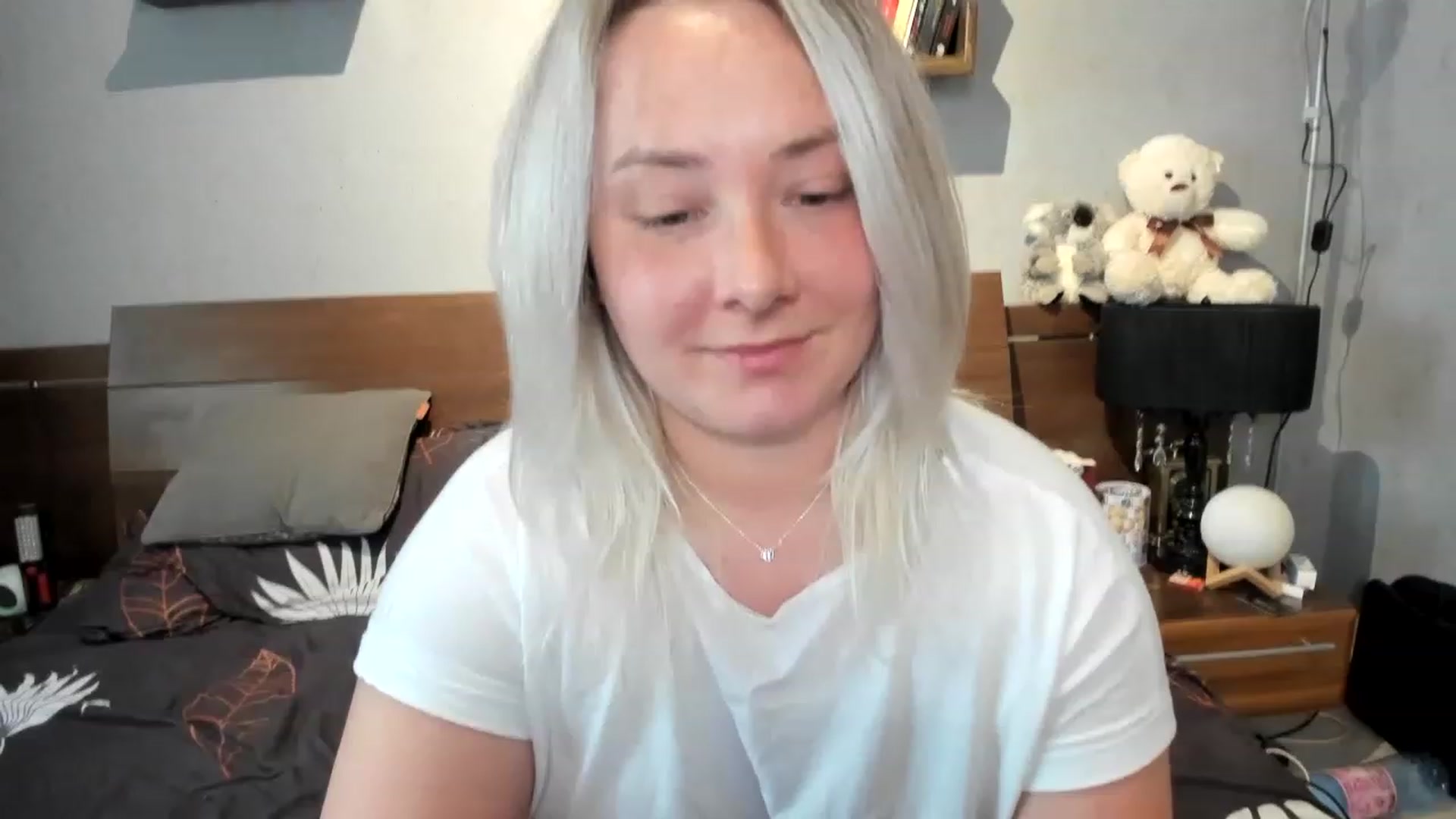 Gallery image thumbnail from LilithTongue_'s myfreecams stream on, 04/24/2023, 13:24 image 7 of 20