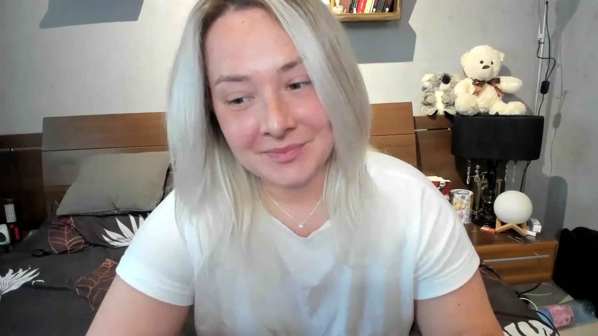 Gallery image thumbnail from LilithTongue_'s myfreecams stream on, 04/24/2023, 13:24 image 15 of 20