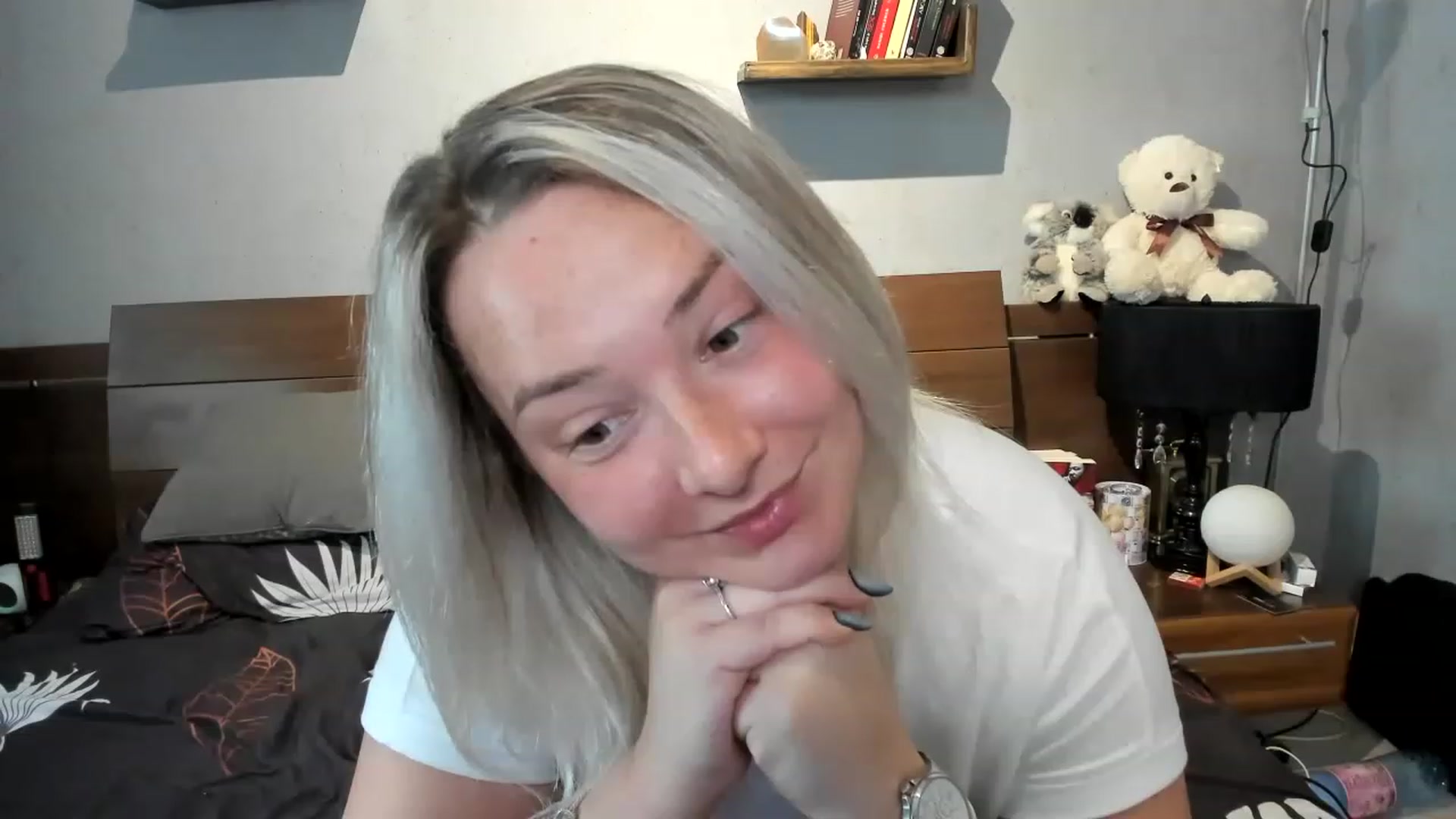 Gallery image thumbnail from LilithTongue_'s myfreecams stream on, 04/24/2023, 13:24 image 8 of 20