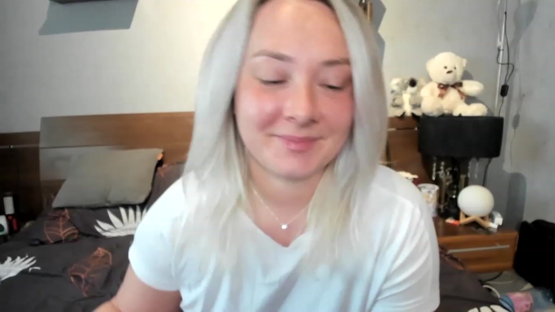 Gallery image thumbnail from LilithTongue_'s myfreecams stream on, 04/24/2023, 13:24 image 5 of 20