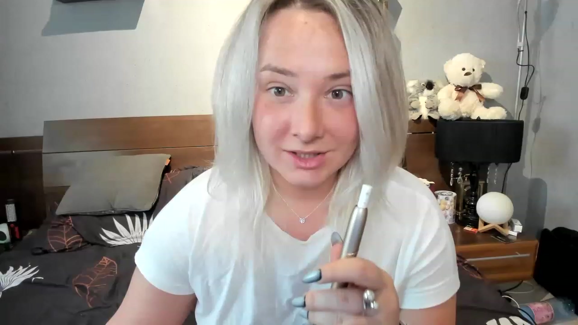 Gallery image thumbnail from LilithTongue_'s myfreecams stream on, 04/24/2023, 13:24 image 4 of 20