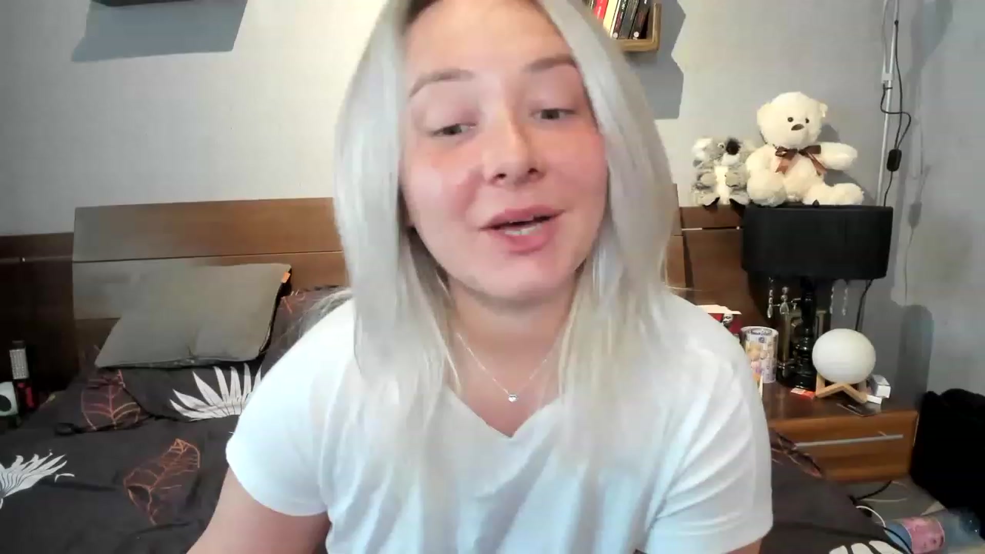 Gallery image thumbnail from LilithTongue_'s myfreecams stream on, 04/24/2023, 13:24 image 9 of 20