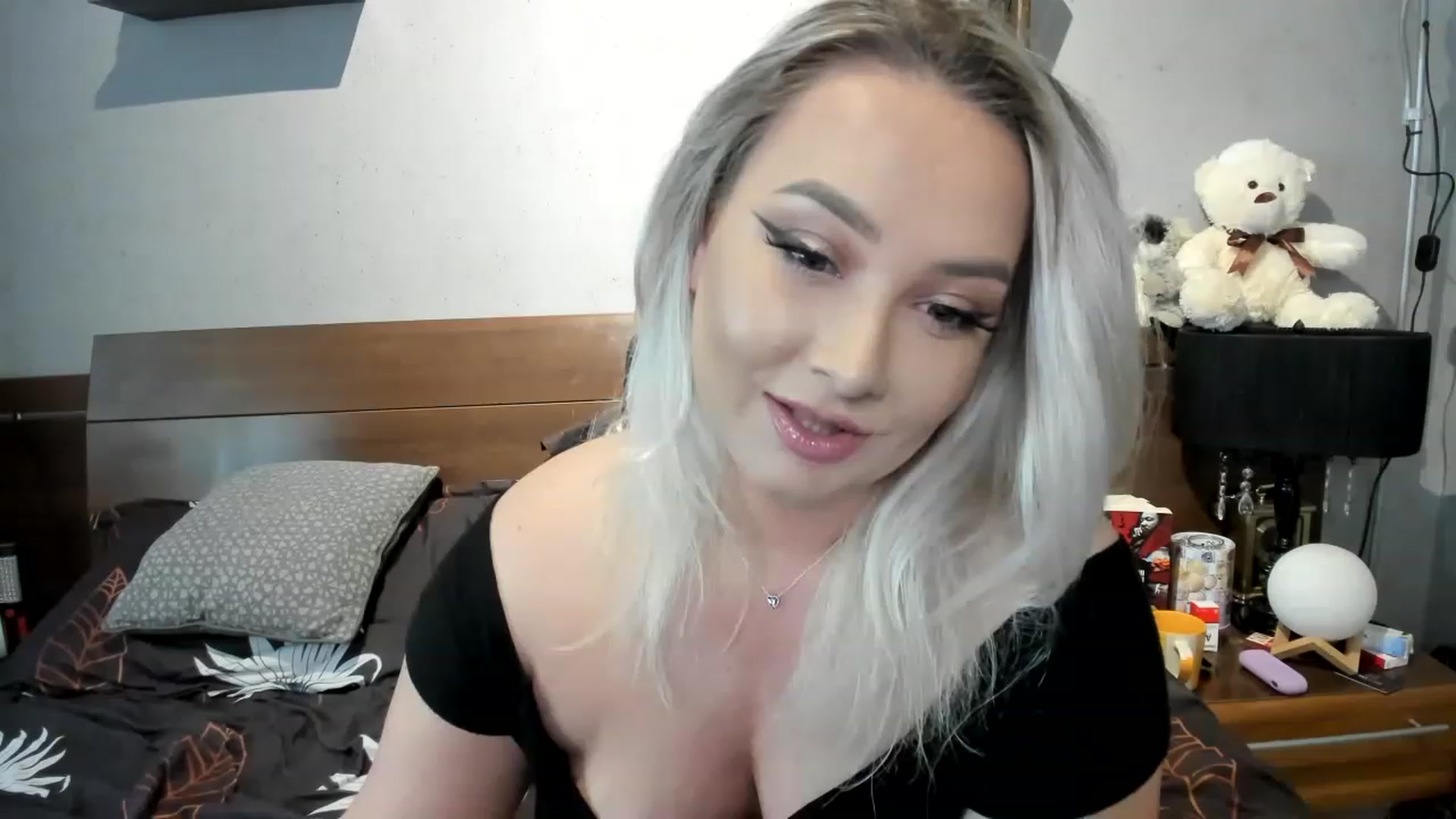 Gallery image thumbnail from LilithTongue_'s myfreecams stream on, 04/29/2023, 16:15 image 2 of 20