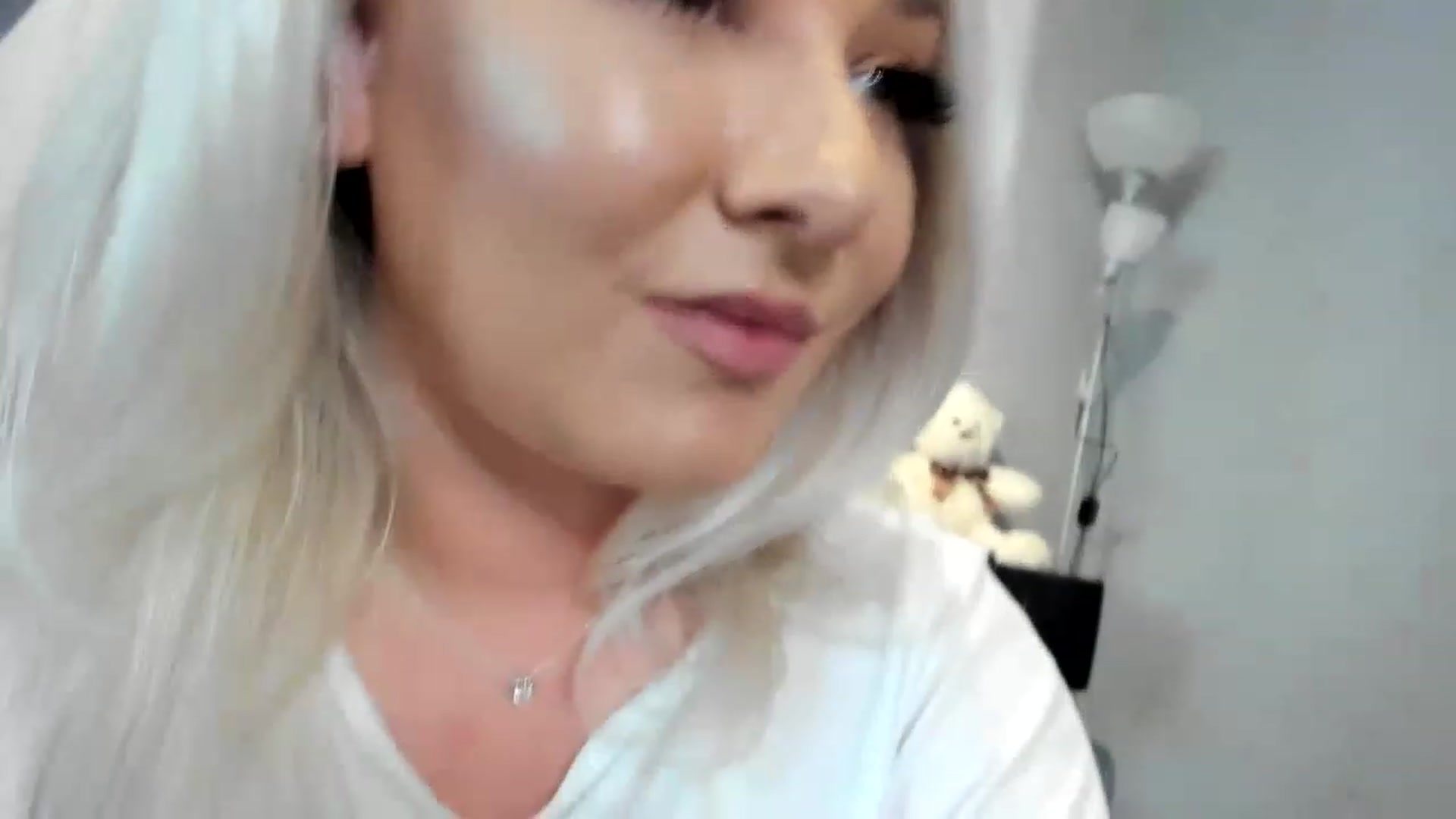 Gallery image thumbnail from LilithTongue_'s myfreecams stream on, 05/02/2023, 15:12 image 15 of 20