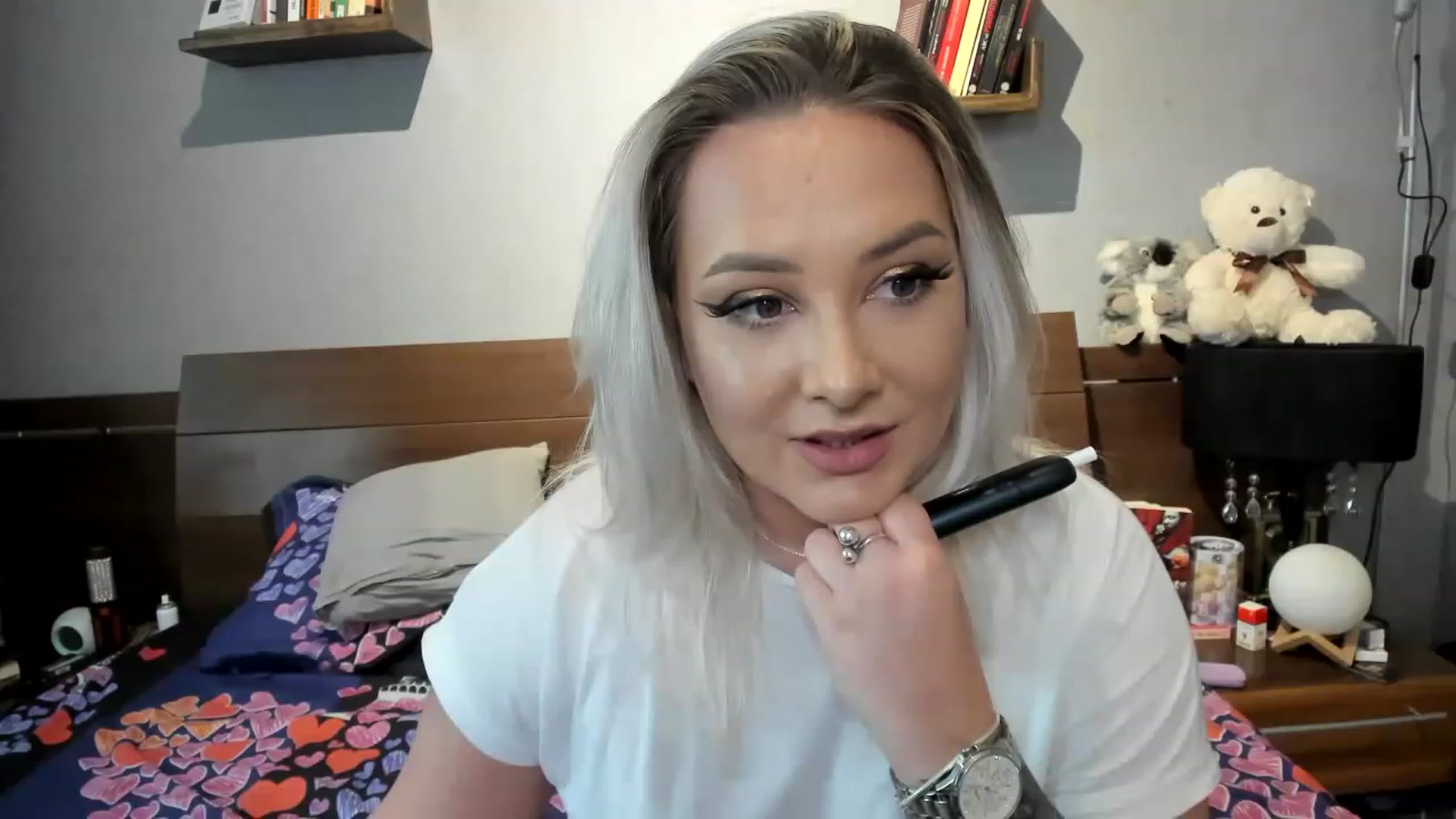 Gallery image thumbnail from LilithTongue_'s myfreecams stream on, 05/02/2023, 15:12 image 12 of 20