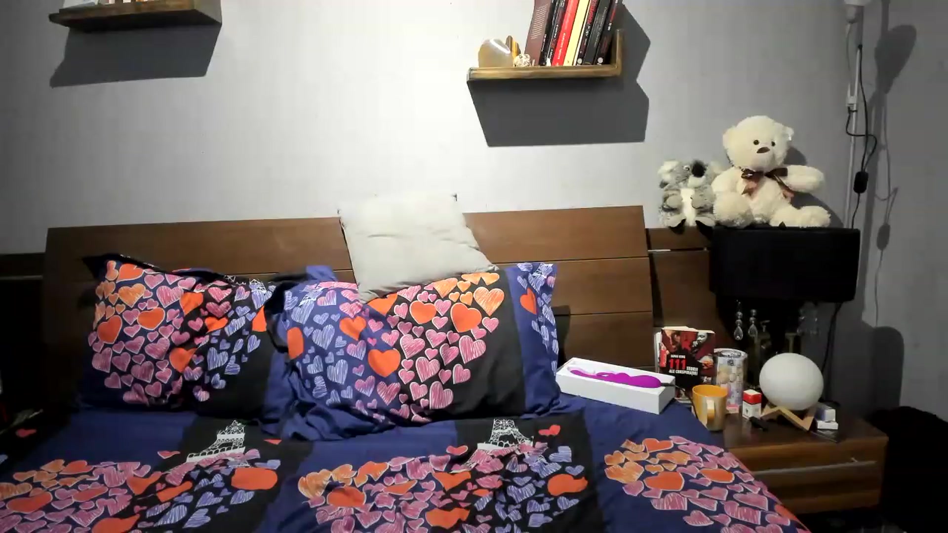Gallery image thumbnail from LilithTongue_'s myfreecams stream on, 05/03/2023, 14:38 image 18 of 20