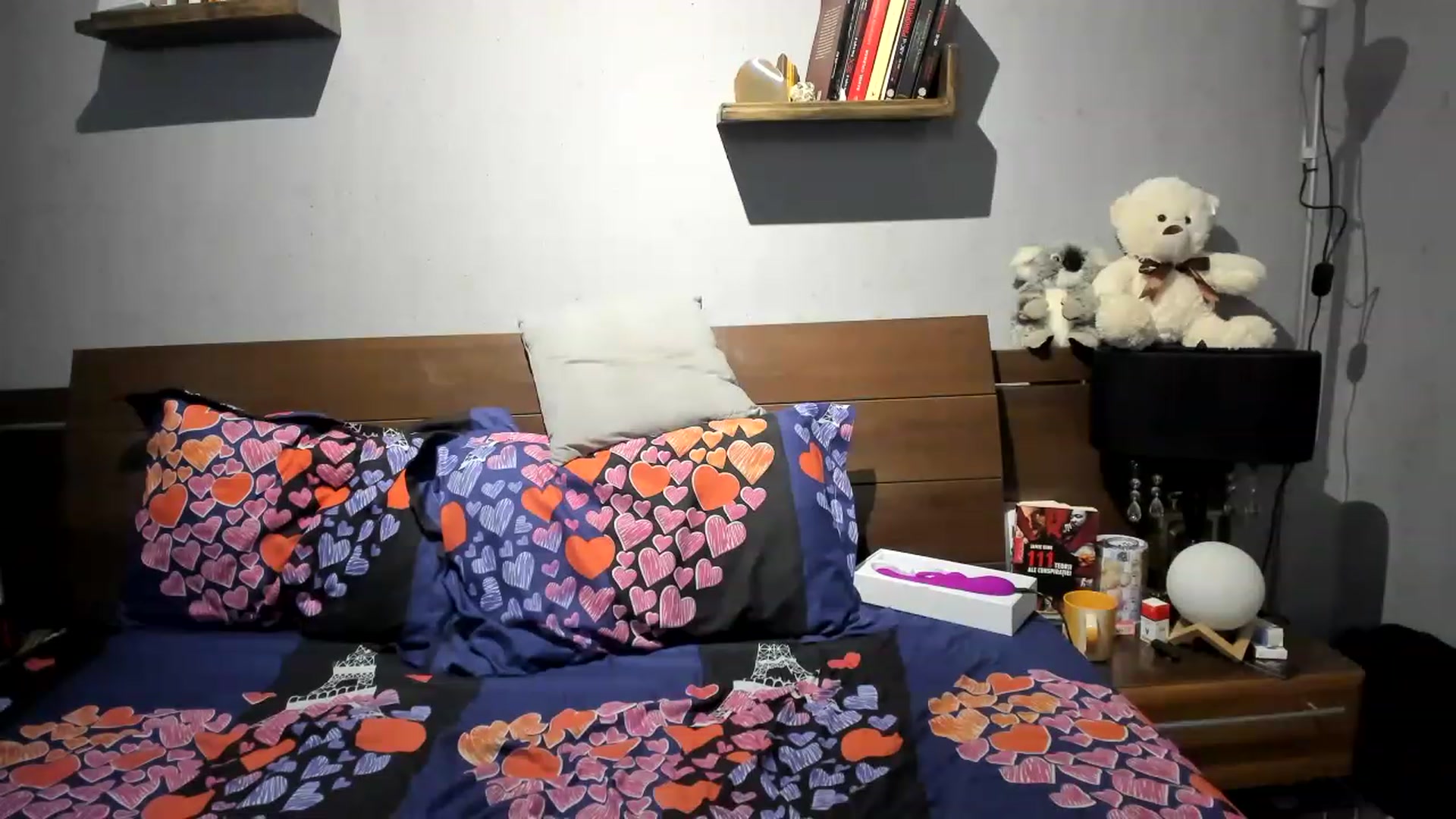 Gallery image thumbnail from LilithTongue_'s myfreecams stream on, 05/03/2023, 14:38 image 17 of 20