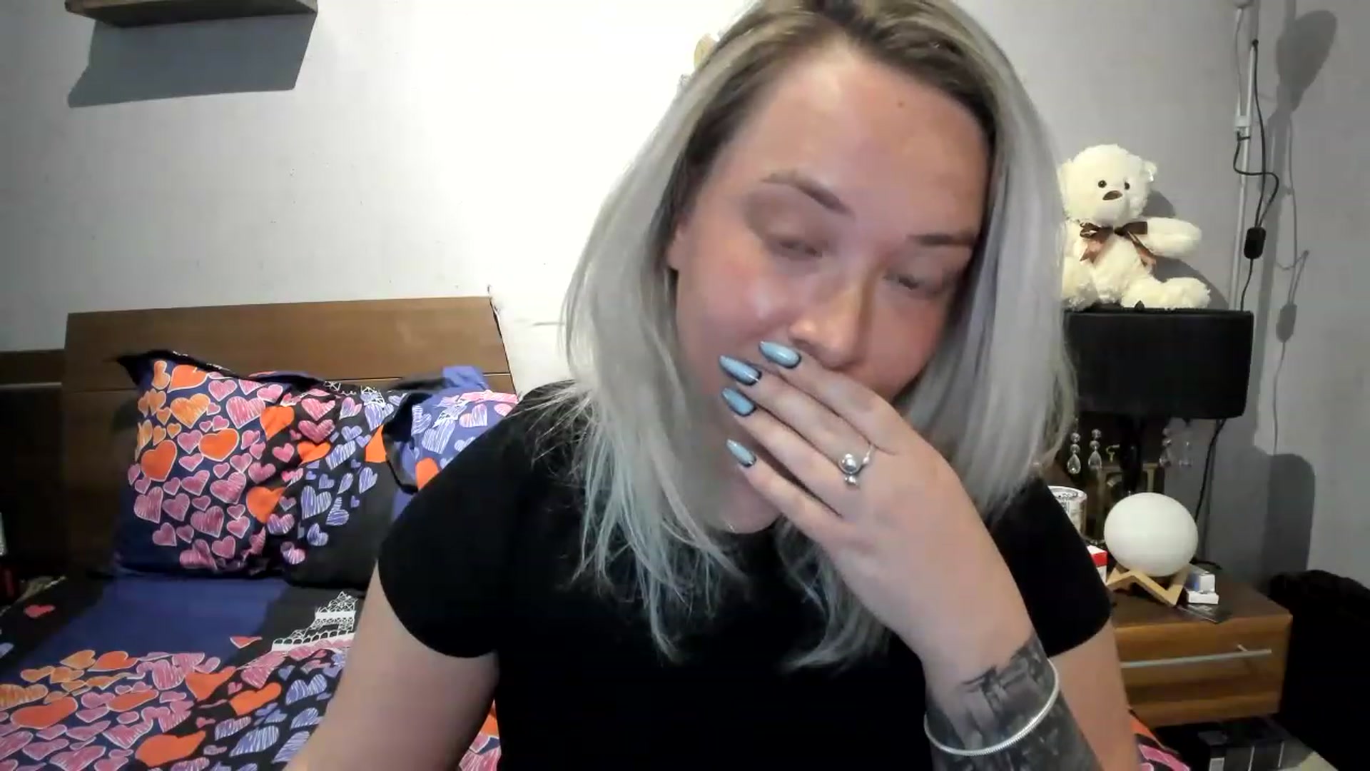 Gallery image thumbnail from LilithTongue_'s myfreecams stream on, 05/03/2023, 14:38 image 16 of 20