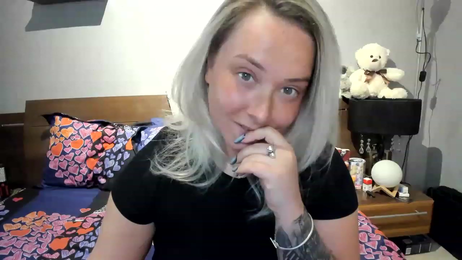 Gallery image thumbnail from LilithTongue_'s myfreecams stream on, 05/03/2023, 14:38 image 10 of 20