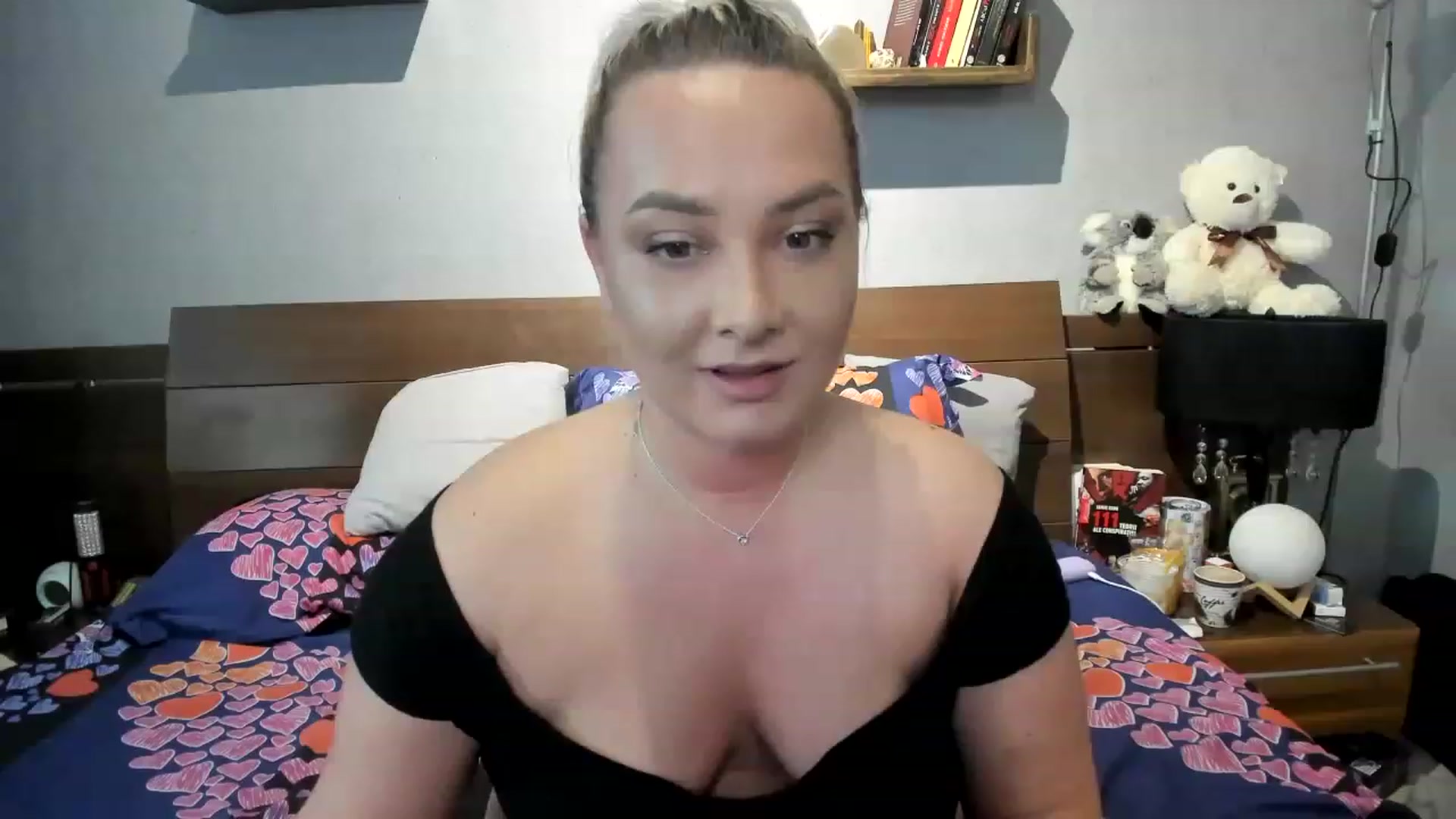 Gallery image thumbnail from LilithTongue_'s myfreecams stream on, 05/05/2023, 14:42 image 2 of 20
