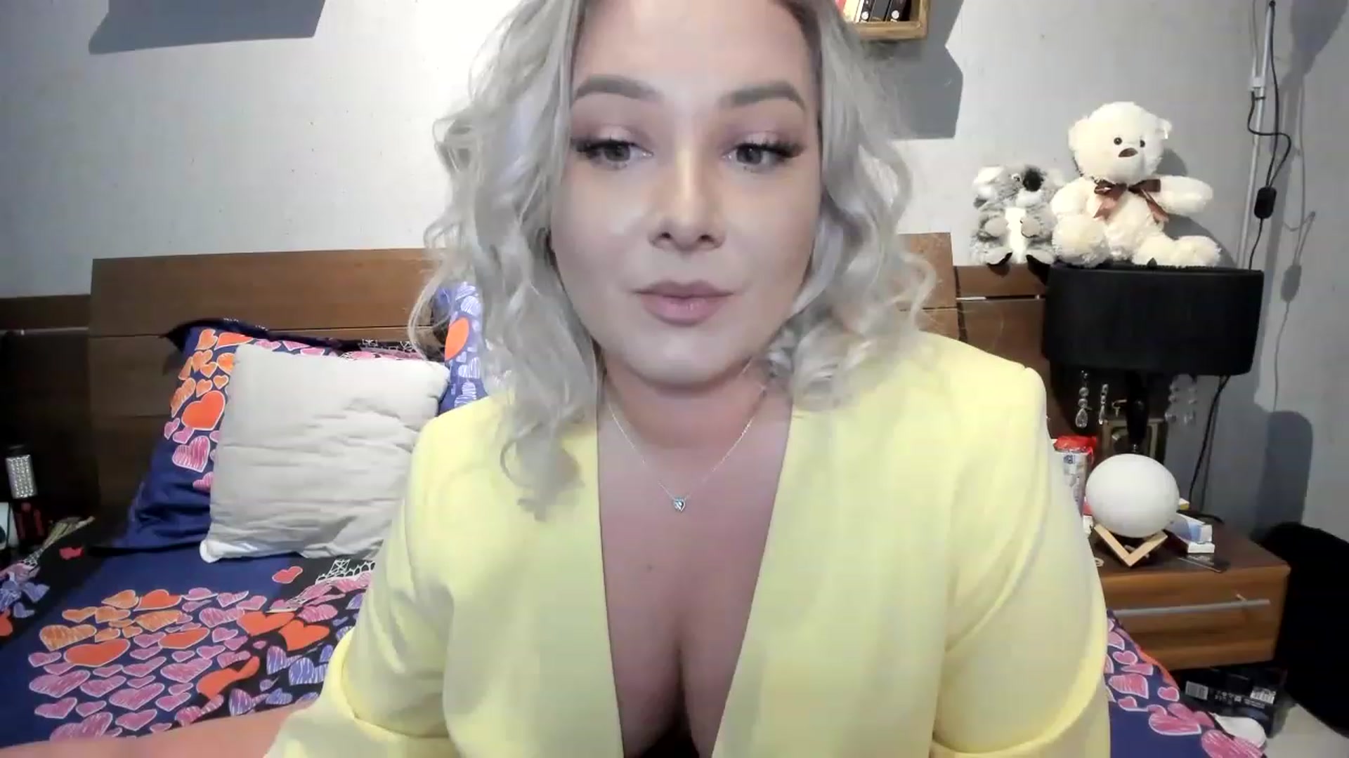 Gallery image thumbnail from LilithTongue_'s myfreecams stream on, 05/08/2023, 14:32 image 2 of 20