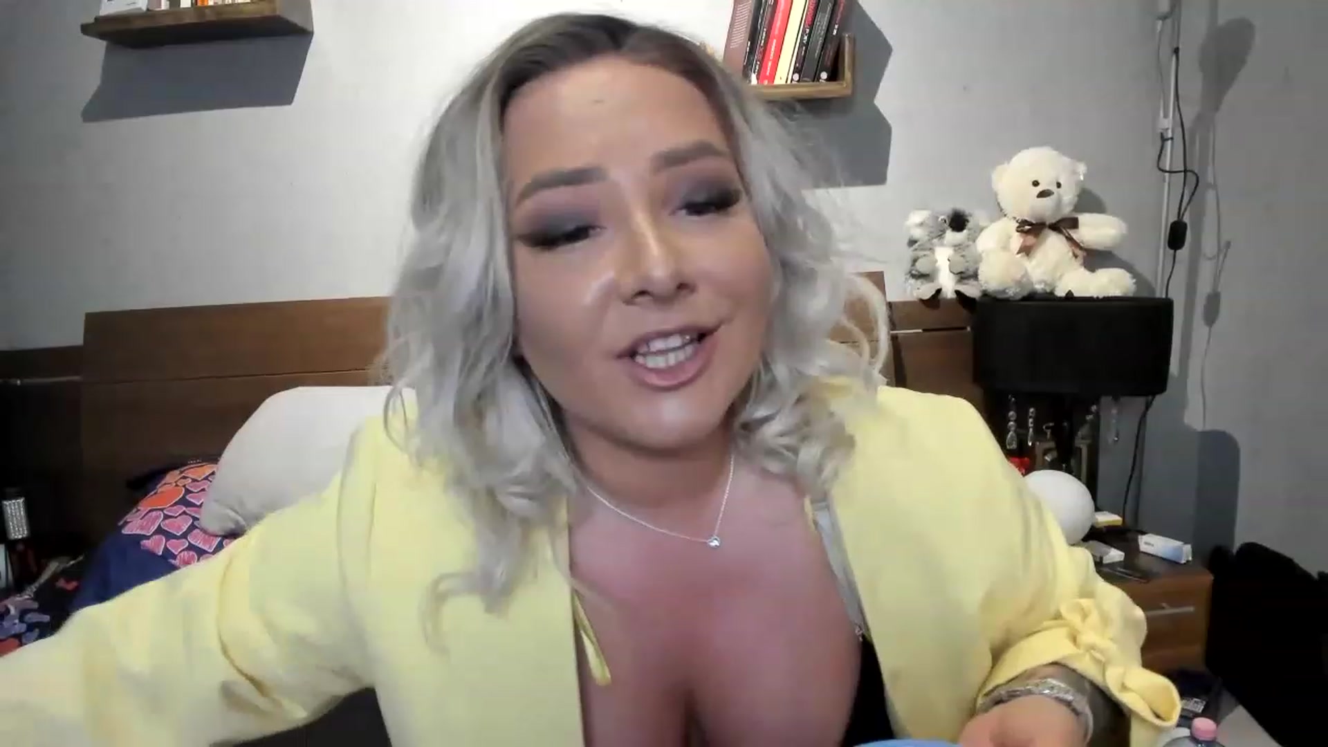 Gallery image thumbnail from LilithTongue_'s myfreecams stream on, 05/09/2023, 12:41 image 2 of 20
