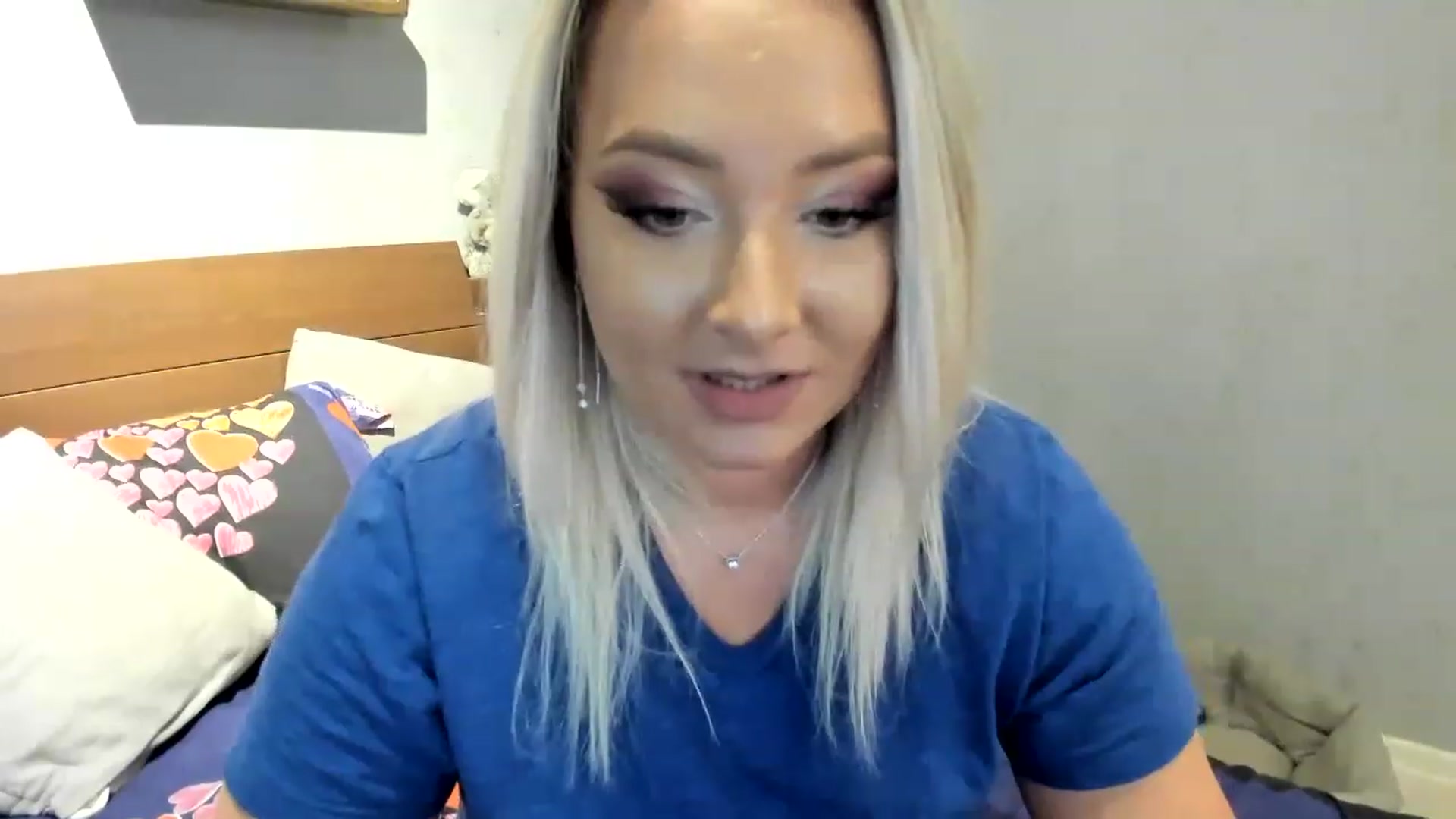 Gallery image thumbnail from LilithTongue_'s myfreecams stream on, 05/10/2023, 15:39 image 19 of 20