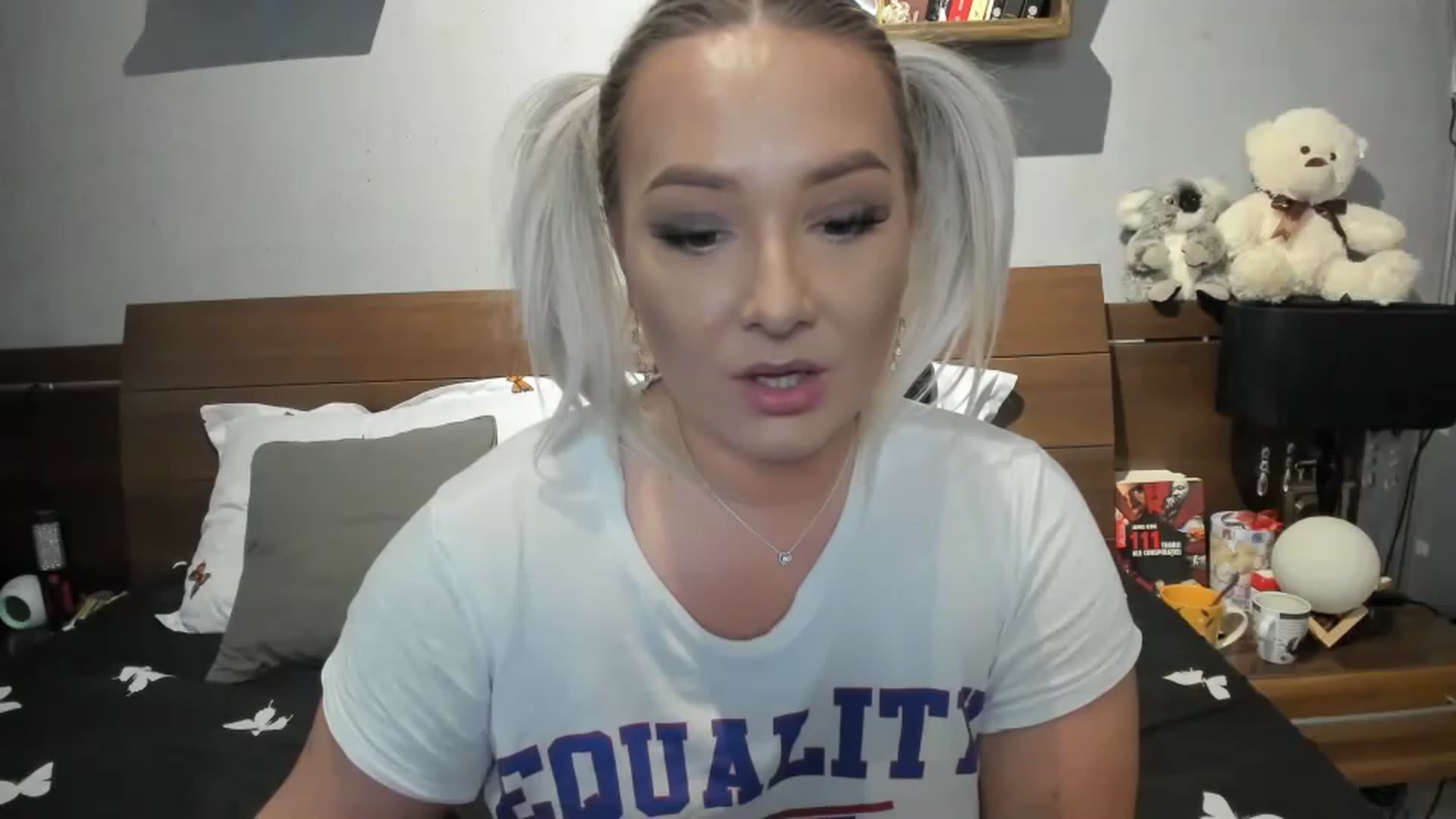 Gallery image thumbnail from LilithTongue_'s myfreecams stream on, 05/13/2023, 15:44 image 17 of 20