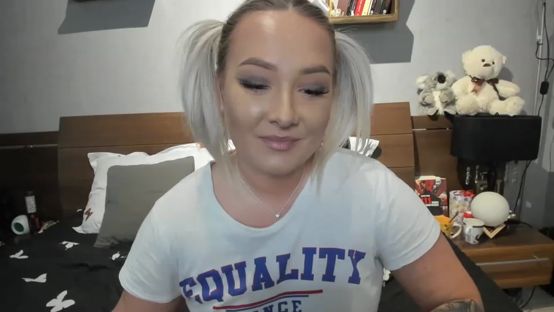 Gallery image thumbnail from LilithTongue_'s myfreecams stream on, 05/13/2023, 15:44 image 14 of 20