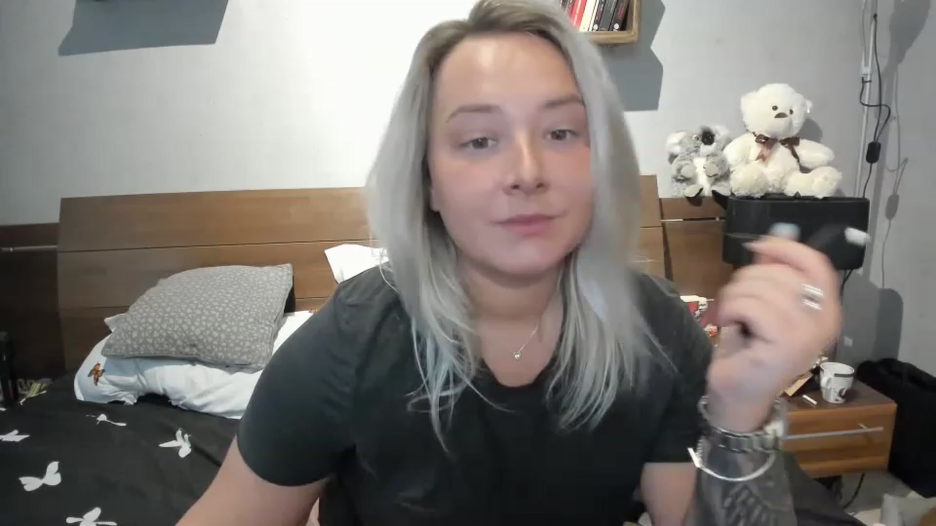 Gallery image thumbnail from LilithTongue_'s myfreecams stream on, 05/15/2023, 15:15 image 17 of 20