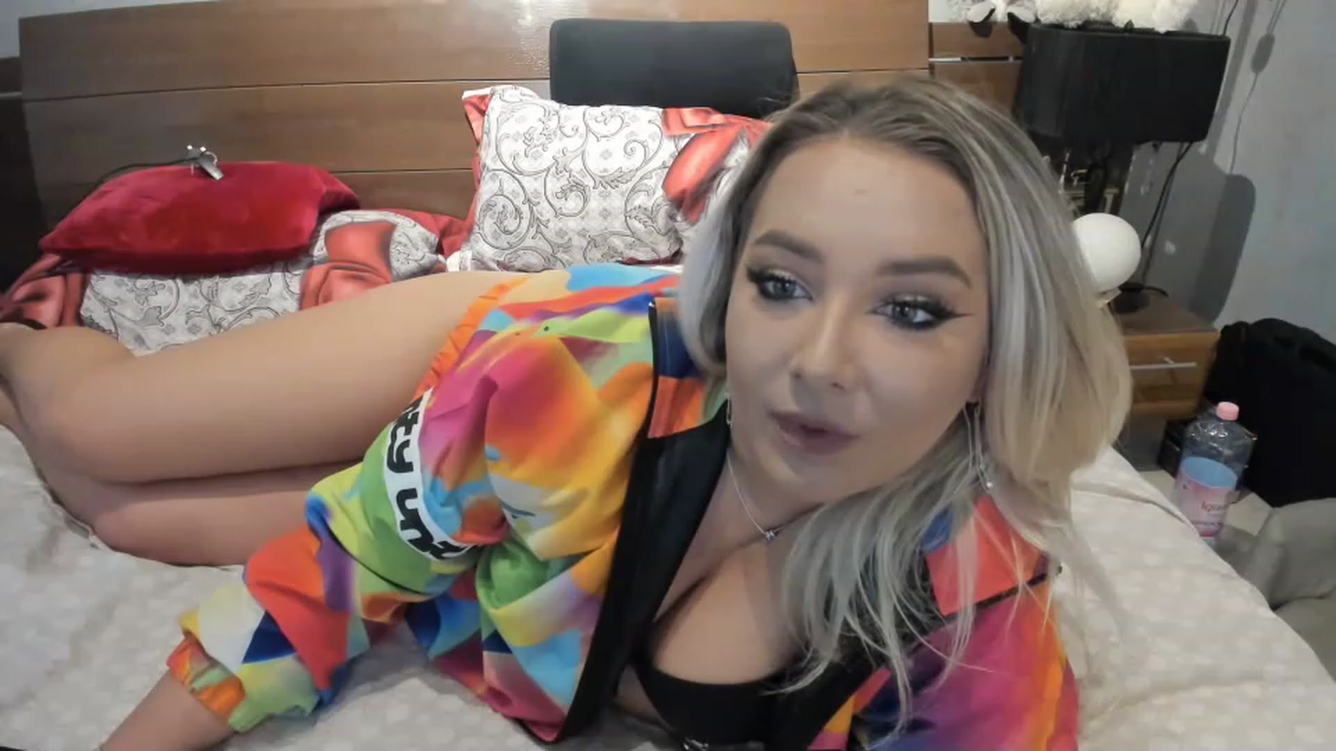 Gallery image thumbnail from LilithTongue_'s myfreecams stream on, 05/26/2023, 13:34 image 5 of 20