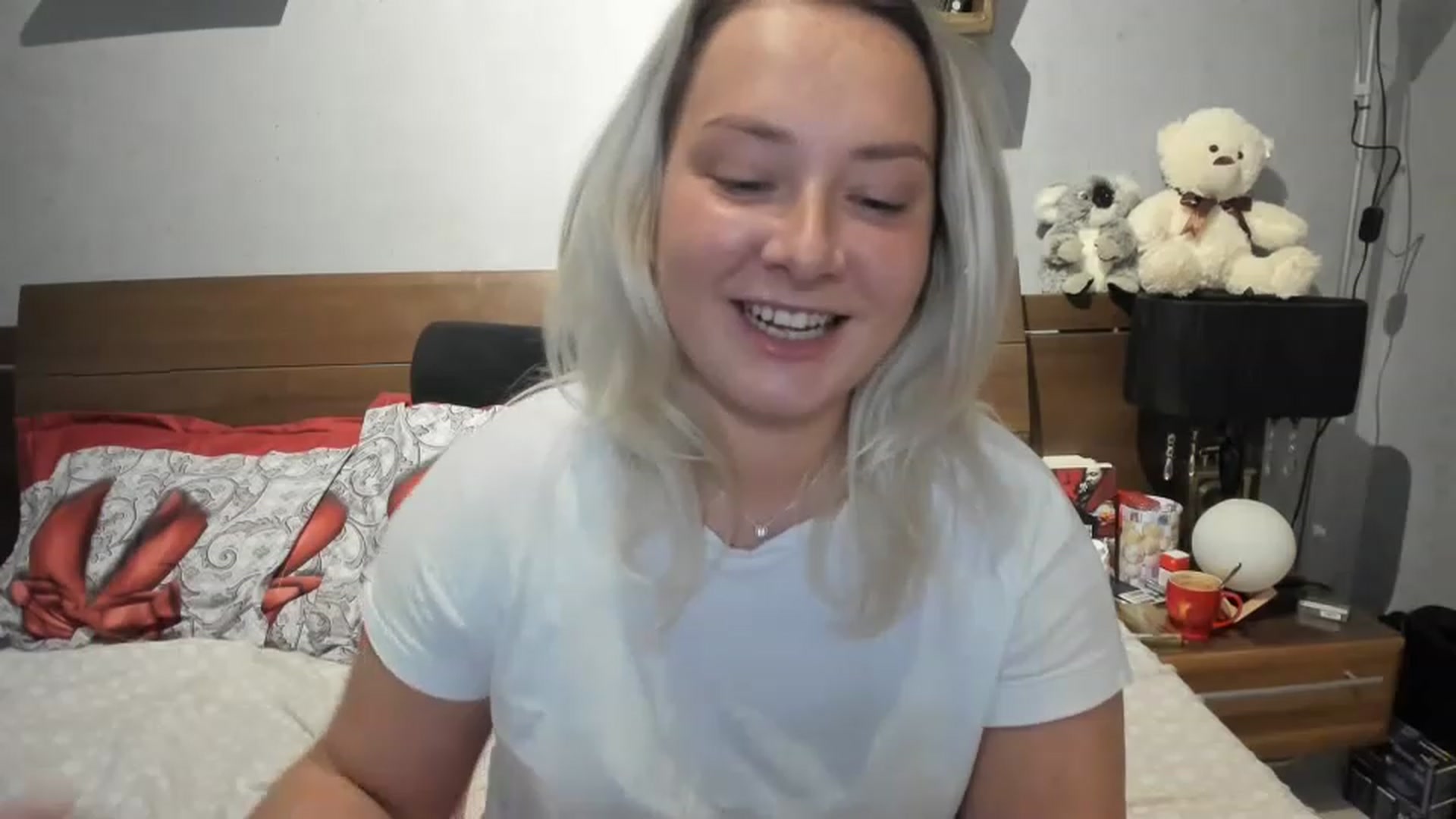 Gallery image thumbnail from LilithTongue_'s myfreecams stream on, 05/27/2023, 12:04 image 5 of 20