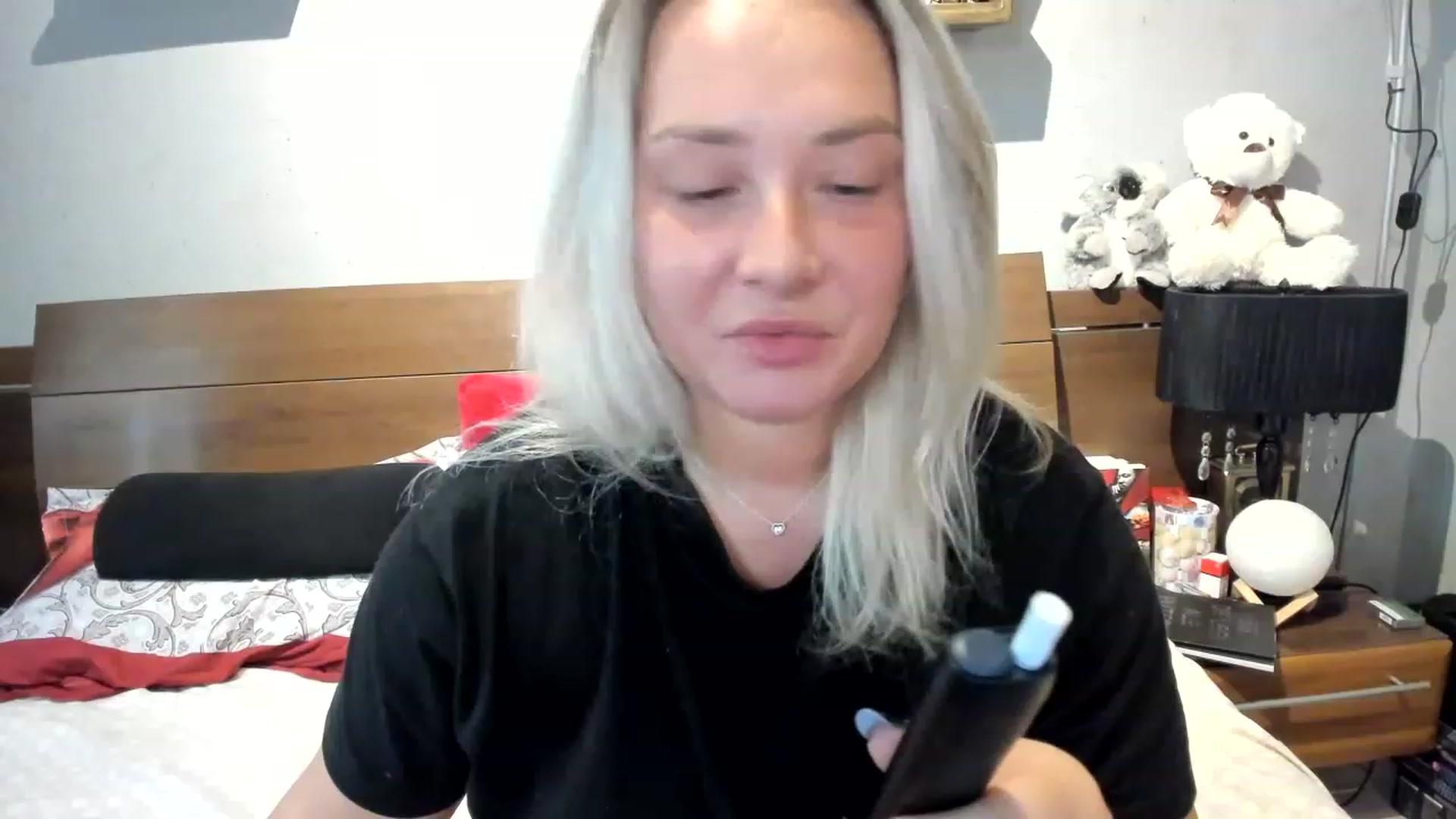 Gallery image thumbnail from LilithTongue_'s myfreecams stream on, 05/29/2023, 12:27 image 12 of 20