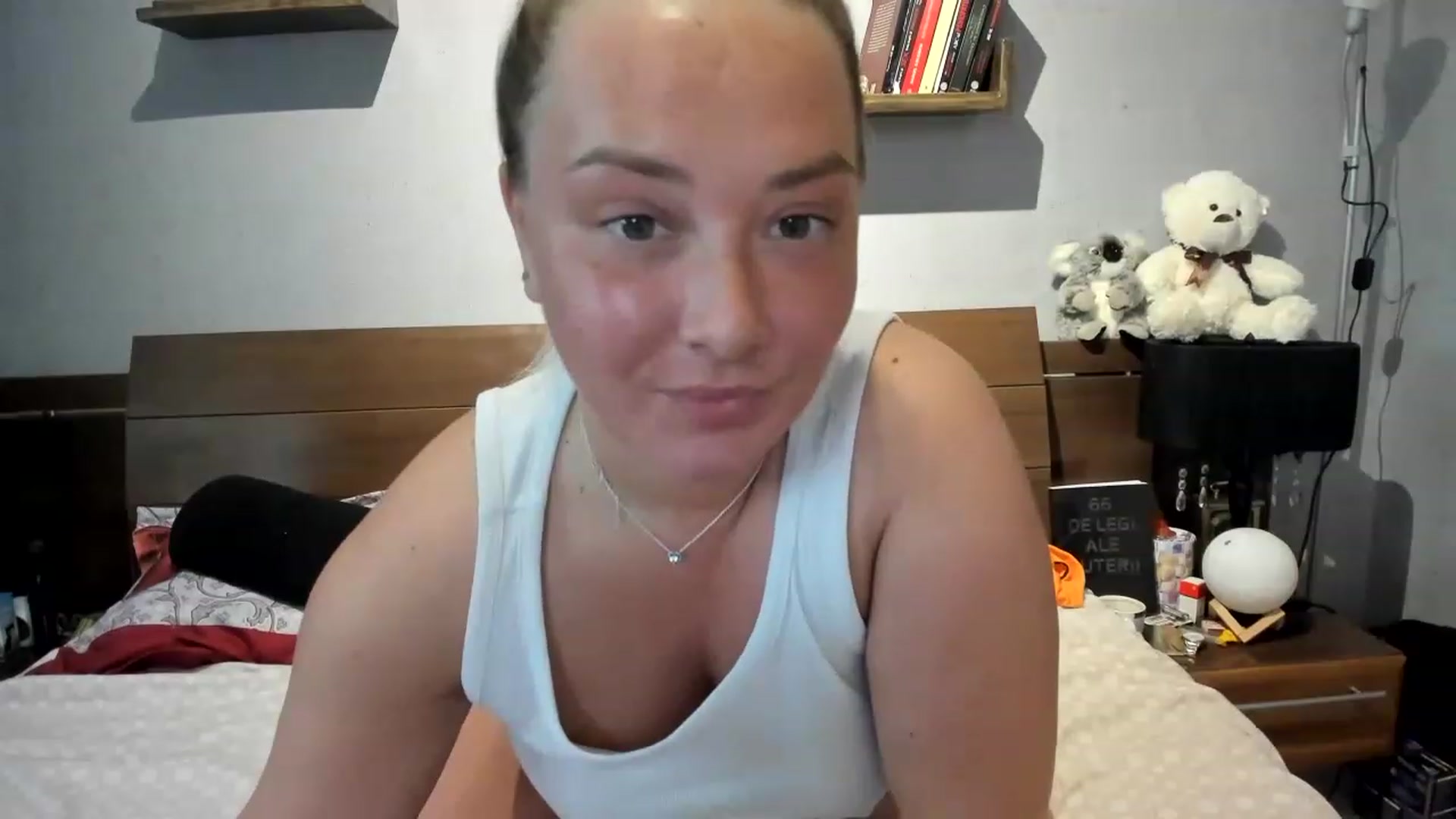 Gallery image thumbnail from LilithTongue_'s myfreecams stream on, 05/29/2023, 15:32 image 15 of 20