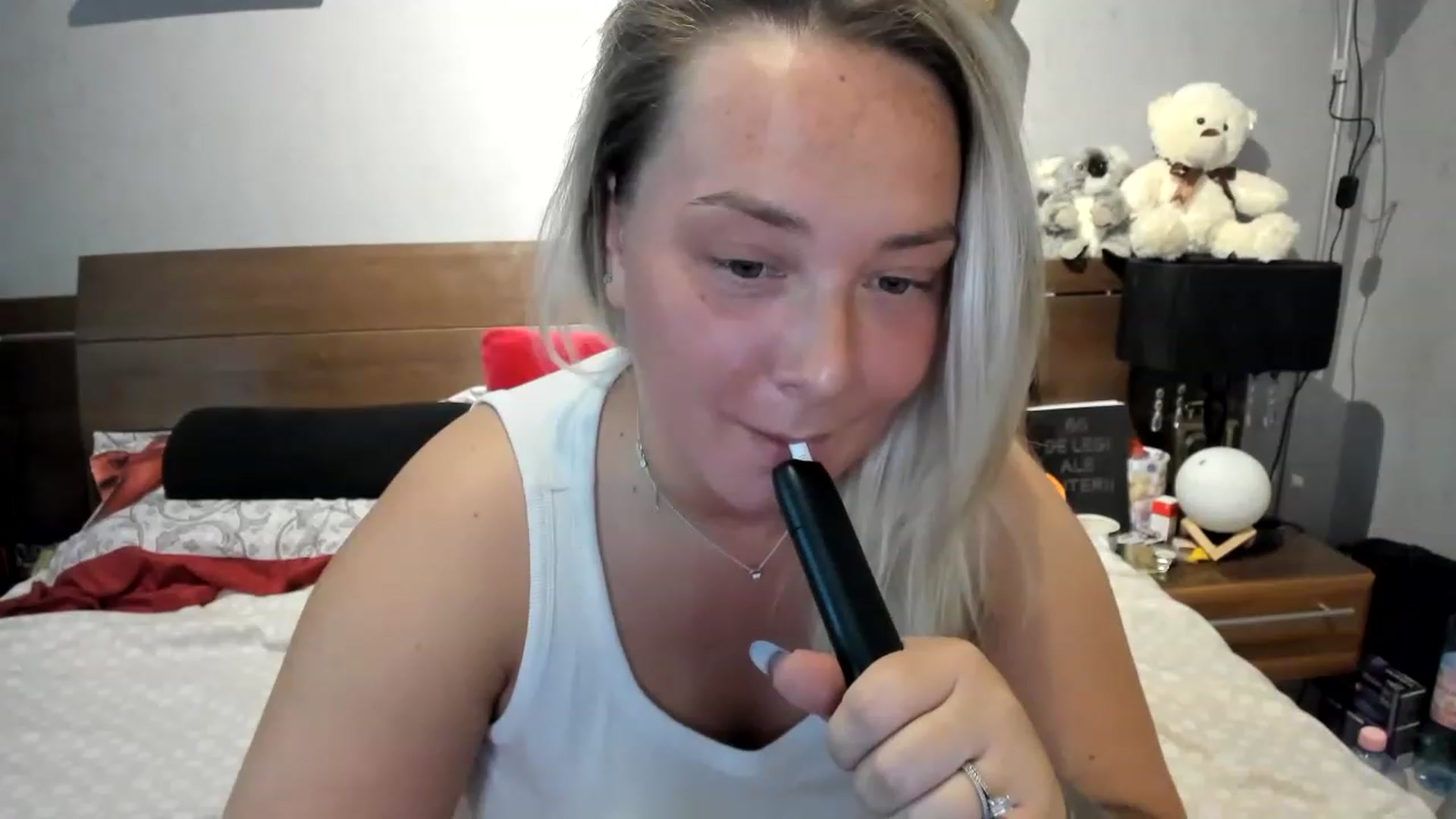 Gallery image thumbnail from LilithTongue_'s myfreecams stream on, 05/29/2023, 15:32 image 10 of 20