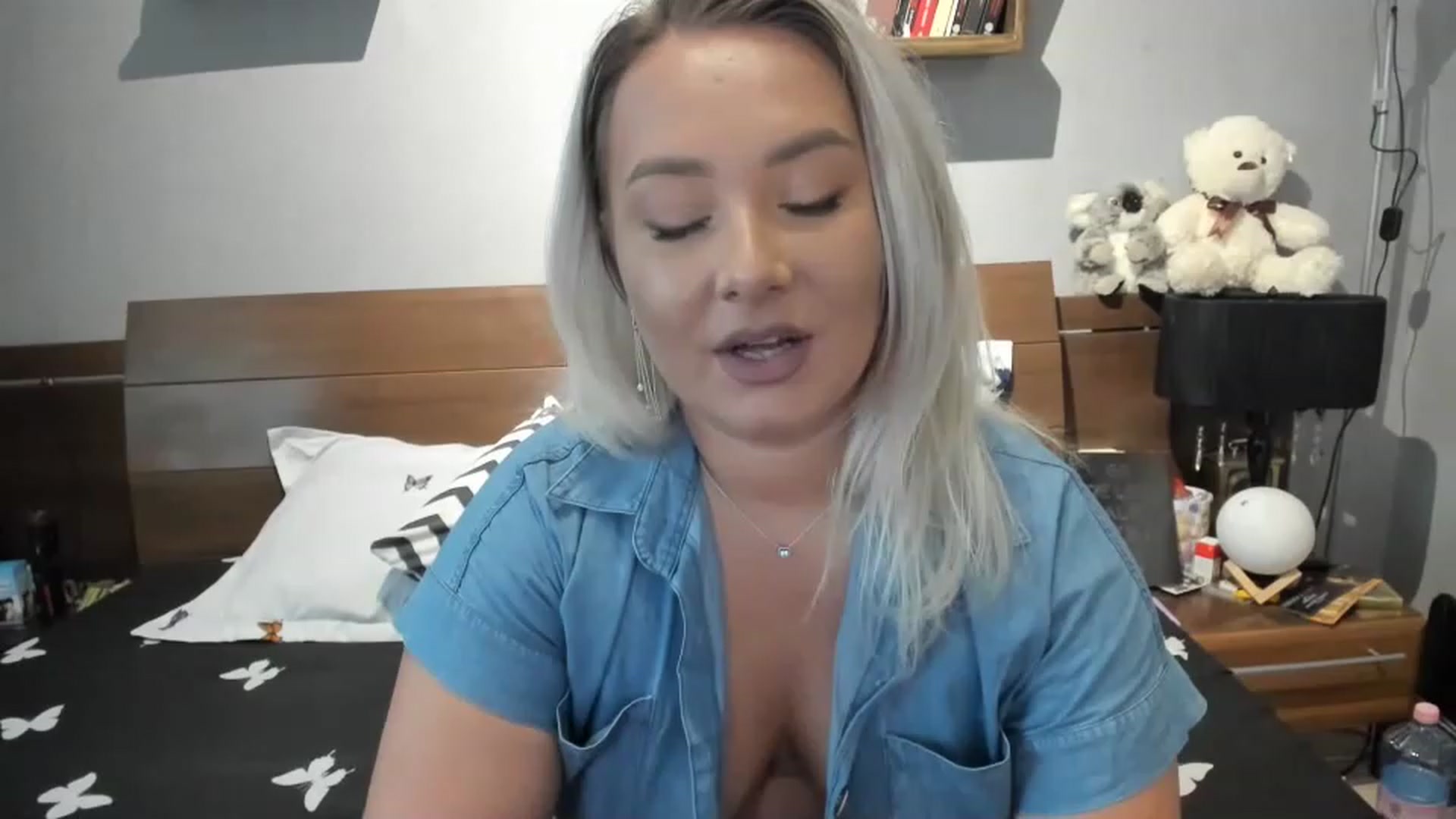 Gallery image thumbnail from LilithTongue_'s myfreecams stream on, 05/30/2023, 12:09 image 13 of 20