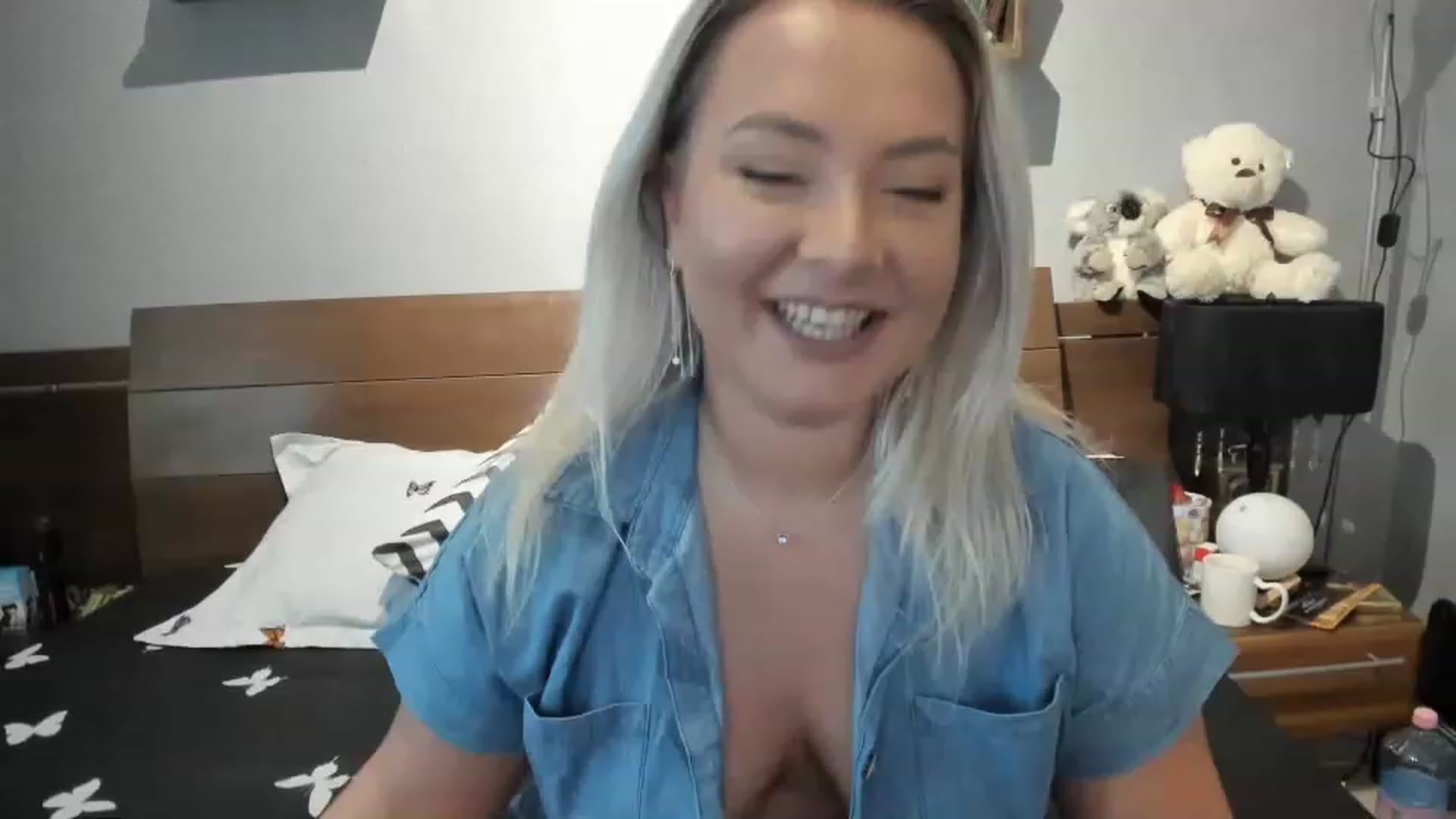 Gallery image thumbnail from LilithTongue_'s myfreecams stream on, 05/30/2023, 12:09 image 5 of 20
