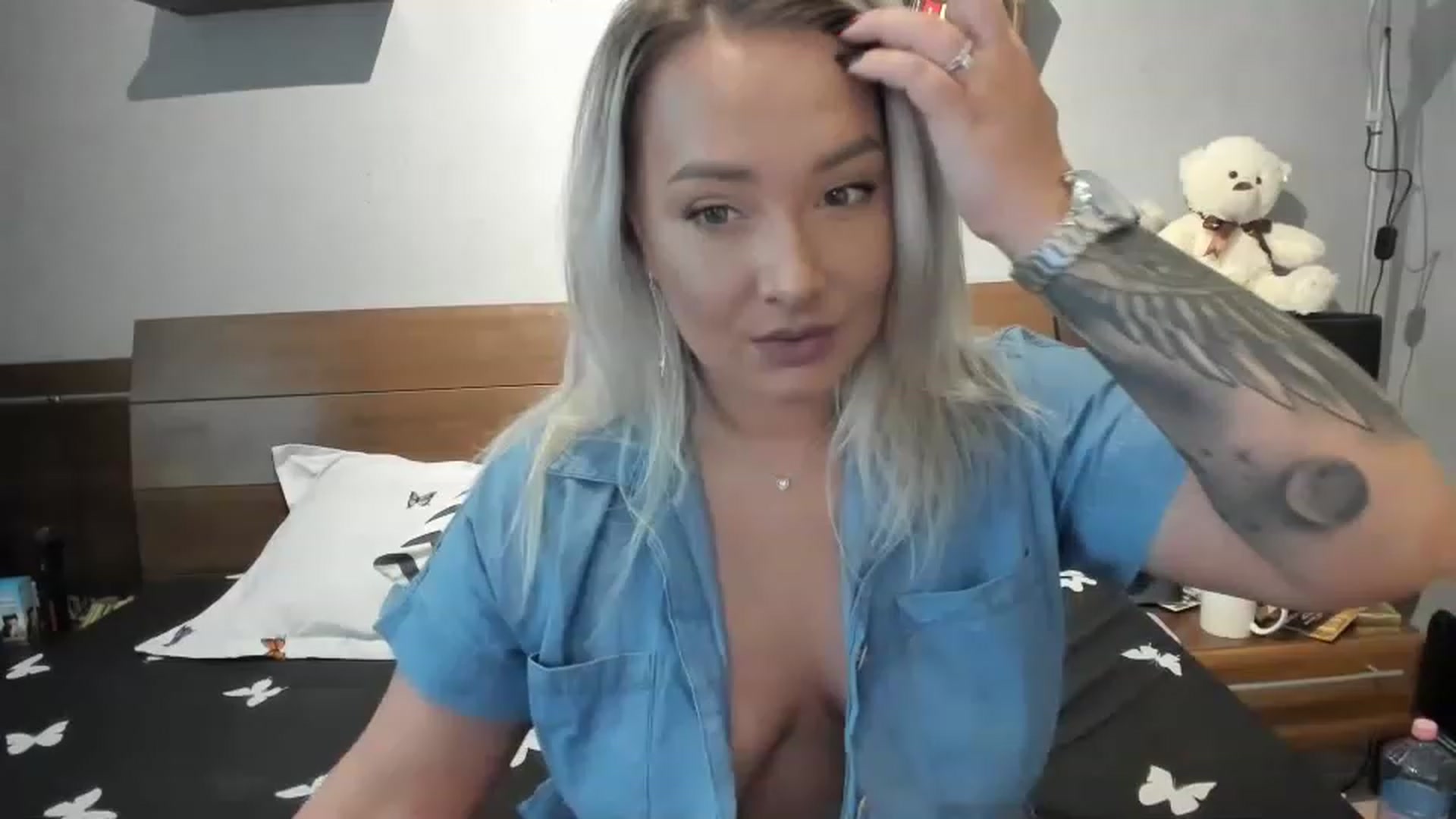 Gallery image thumbnail from LilithTongue_'s myfreecams stream on, 05/30/2023, 12:09 image 1 of 20