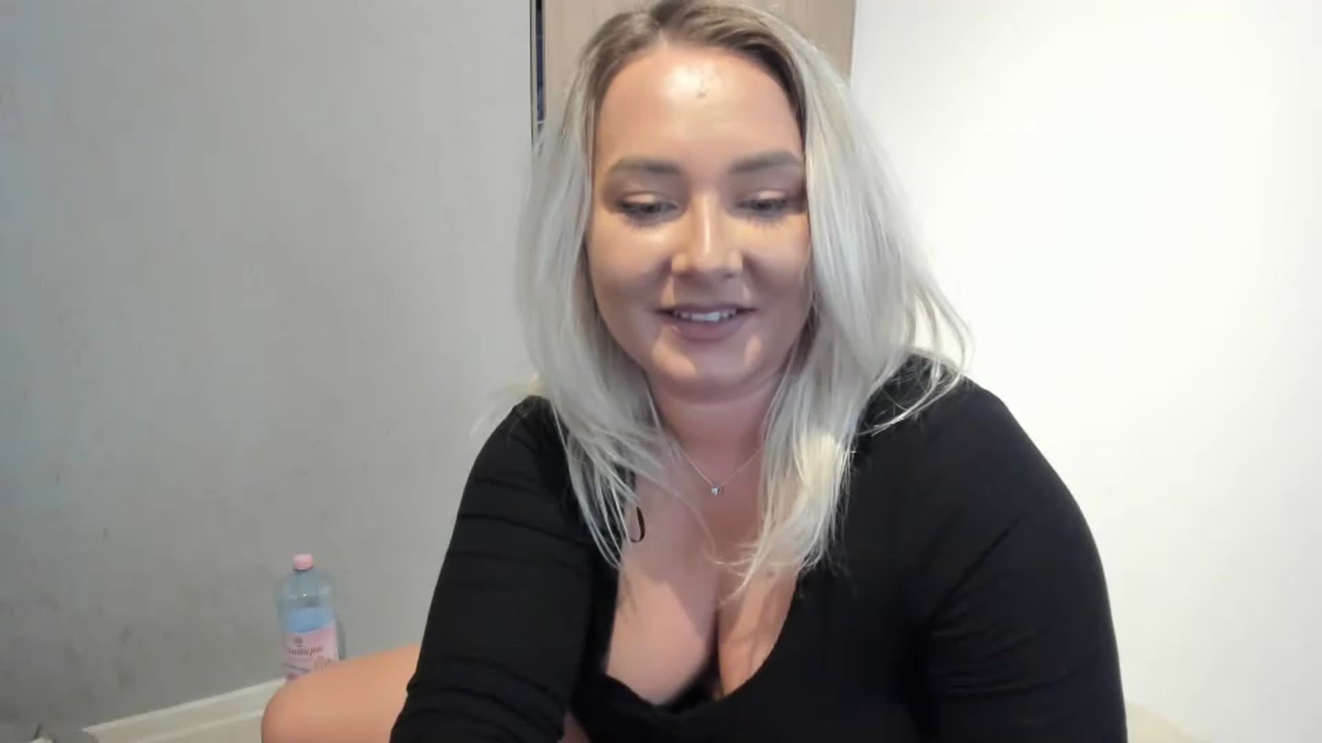 Gallery image thumbnail from LilithTongue_'s myfreecams stream on, 05/30/2023, 14:50 image 11 of 20