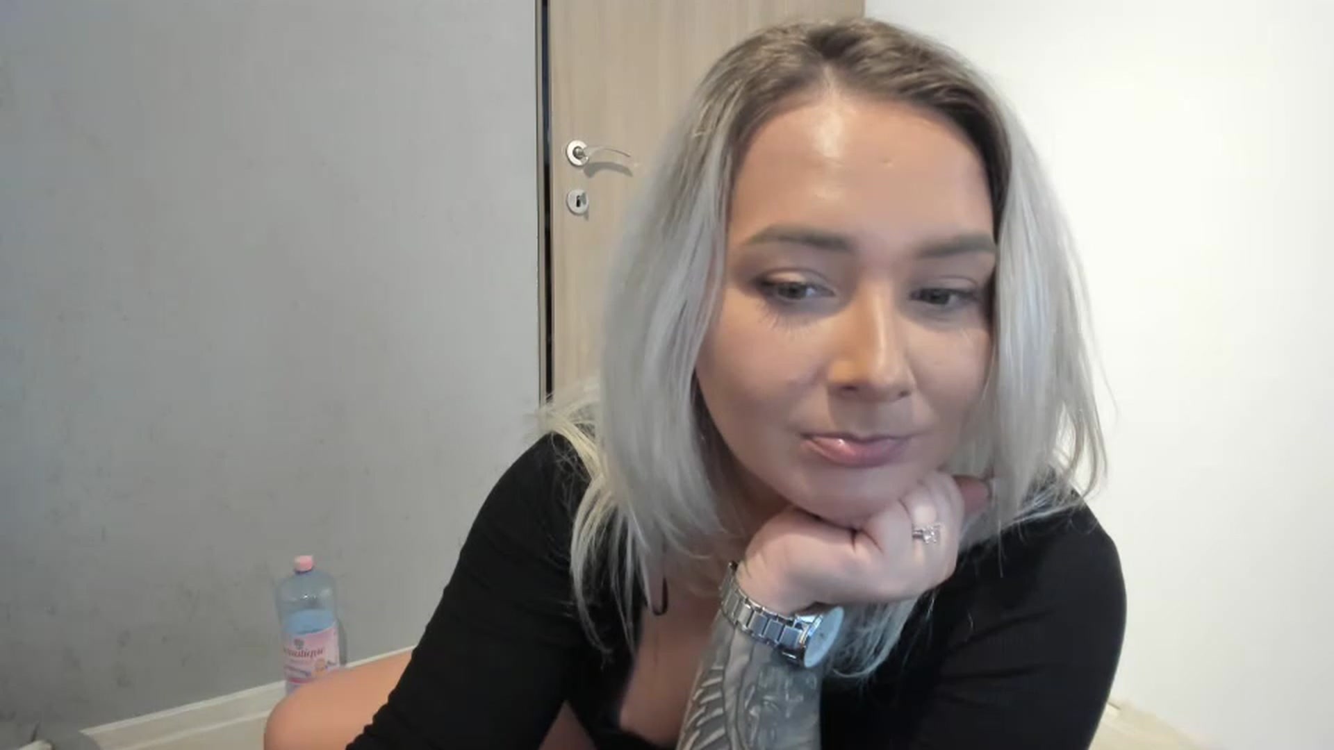 Gallery image thumbnail from LilithTongue_'s myfreecams stream on, 05/30/2023, 14:50 image 10 of 20