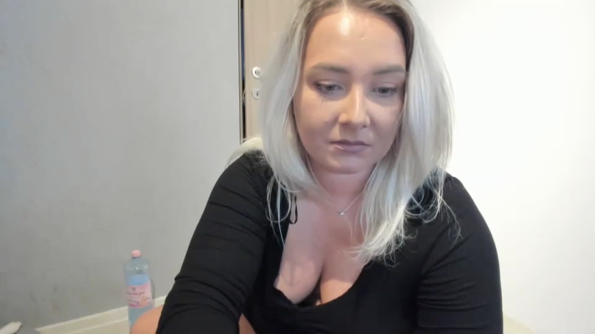 Gallery image thumbnail from LilithTongue_'s myfreecams stream on, 05/30/2023, 14:50 image 3 of 20