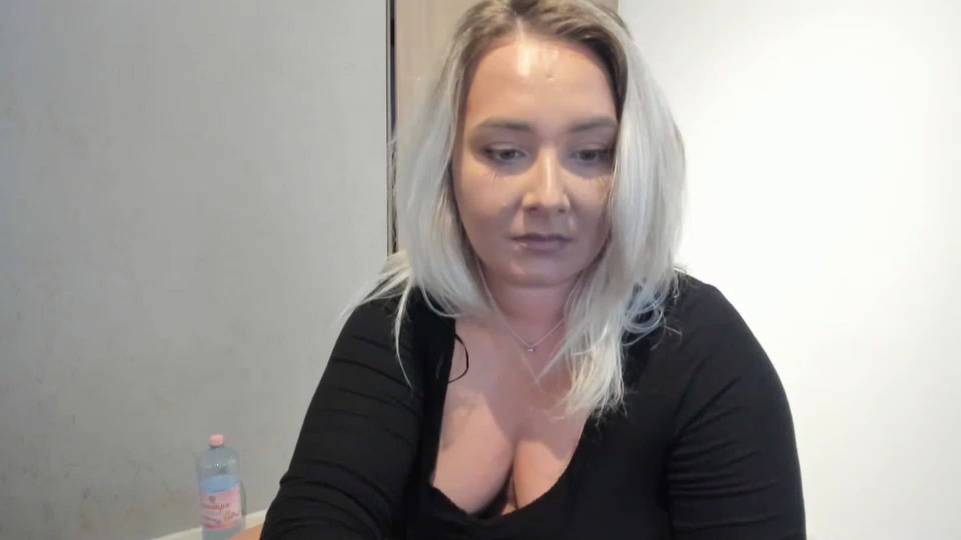 Gallery image thumbnail from LilithTongue_'s myfreecams stream on, 05/30/2023, 14:50 image 2 of 20
