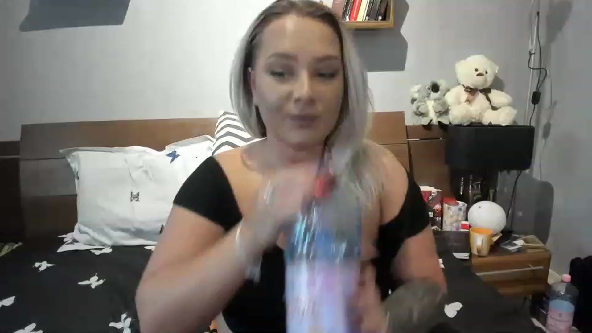Gallery image thumbnail from LilithTongue_'s myfreecams stream on, 05/31/2023, 13:35 image 10 of 20