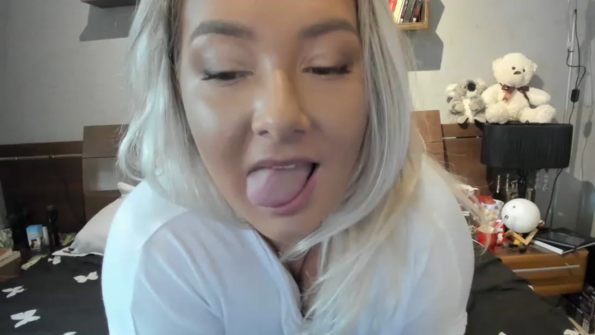 Gallery image thumbnail from LilithTongue_'s myfreecams stream on, 06/03/2023, 13:27 image 14 of 20