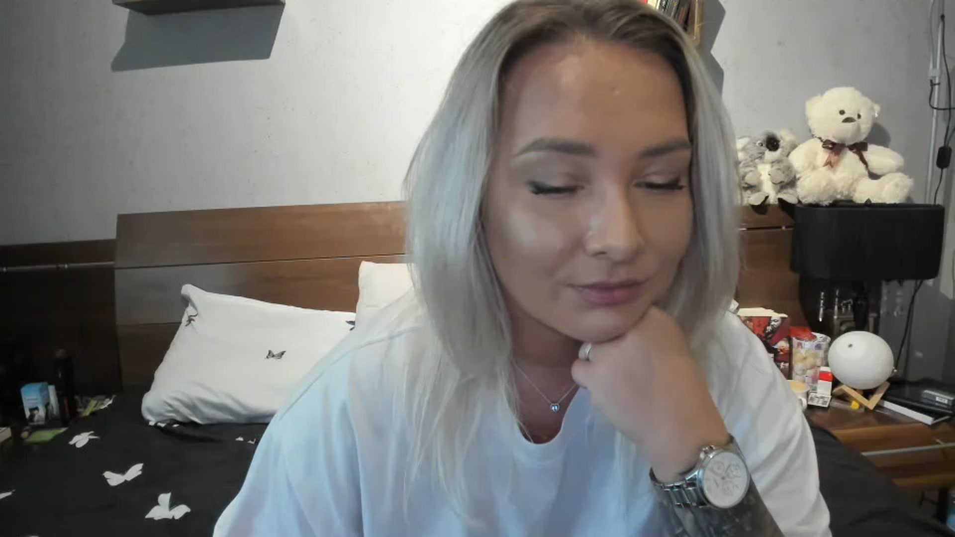 Gallery image thumbnail from LilithTongue_'s myfreecams stream on, 06/05/2023, 14:15 image 15 of 20
