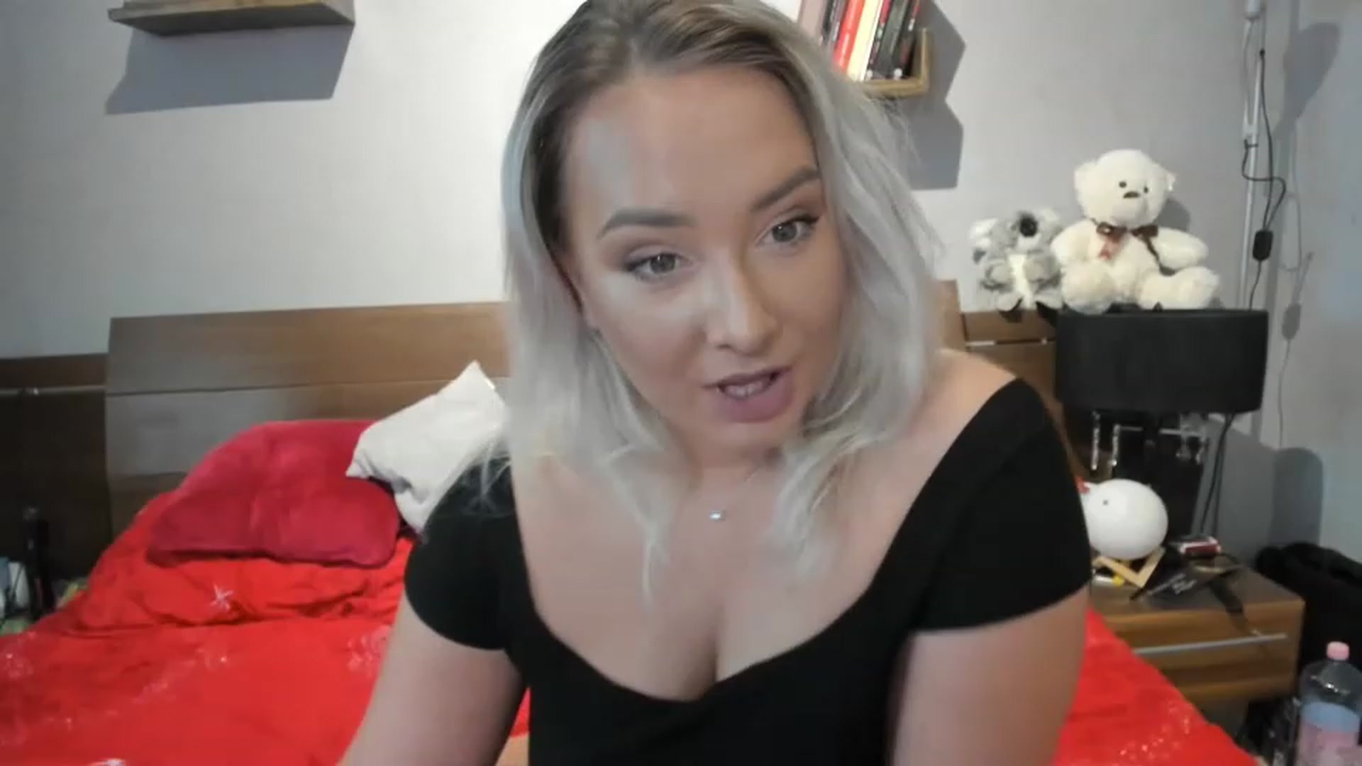 Gallery image thumbnail from LilithTongue_'s myfreecams stream on, 06/17/2023, 12:47 image 4 of 20