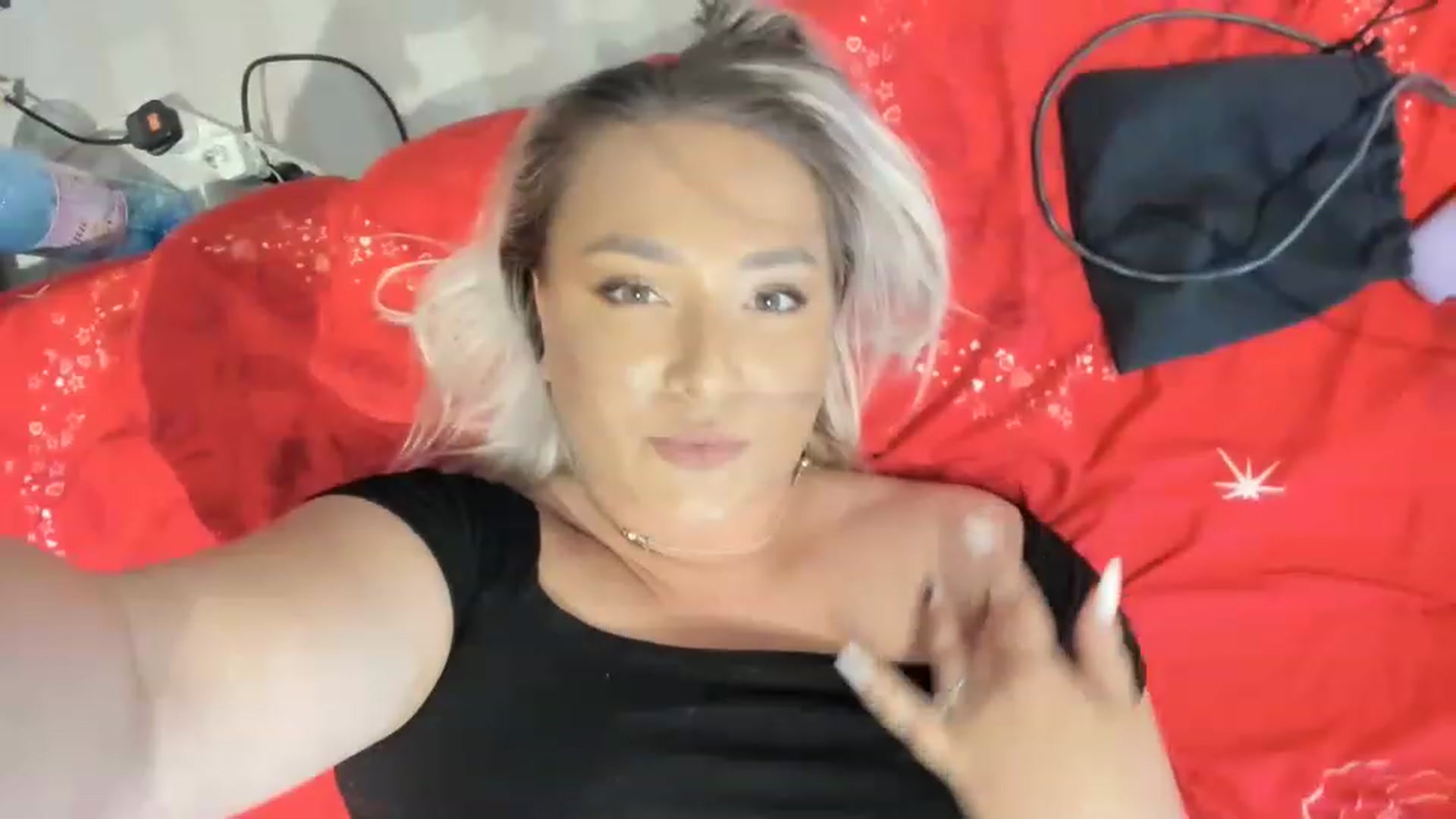 Gallery image thumbnail from LilithTongue_'s myfreecams stream on, 06/17/2023, 12:47 image 16 of 20