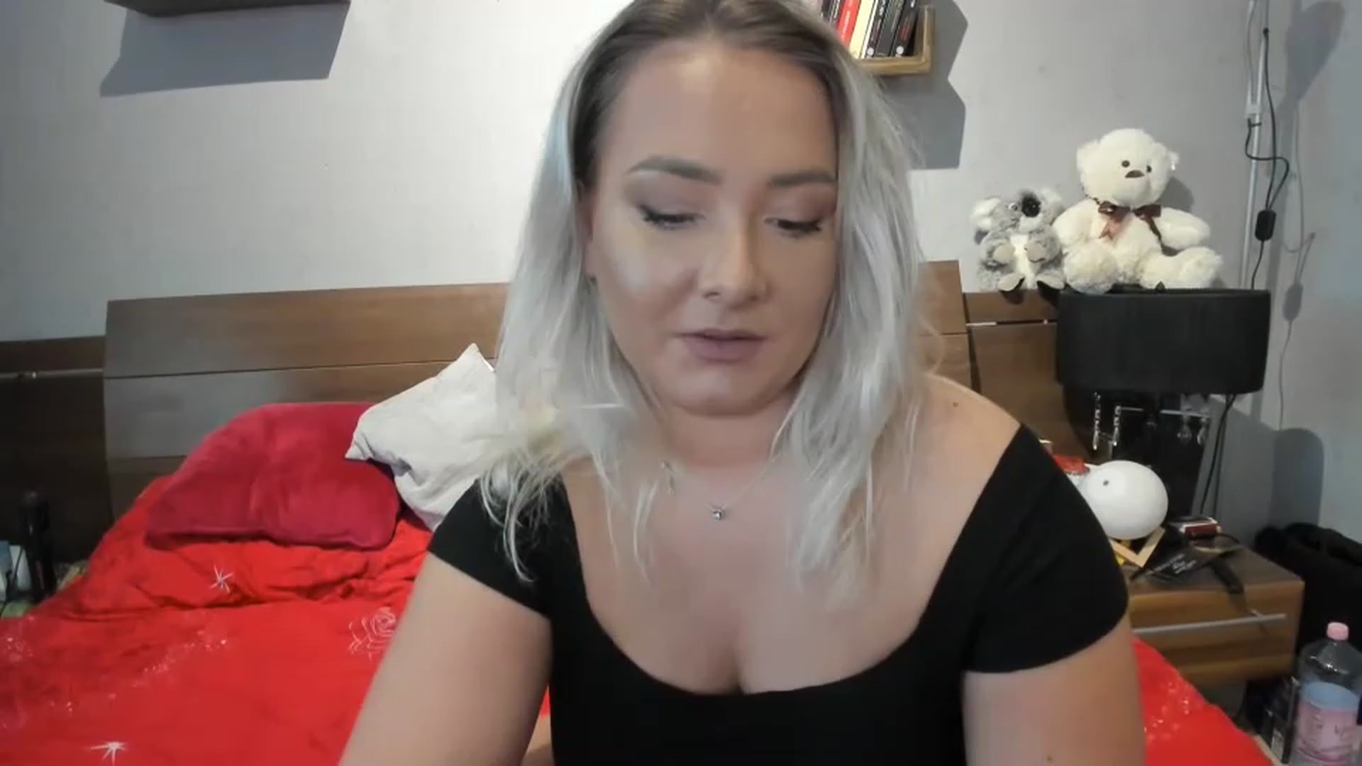 Gallery image thumbnail from LilithTongue_'s myfreecams stream on, 06/17/2023, 12:47 image 5 of 20