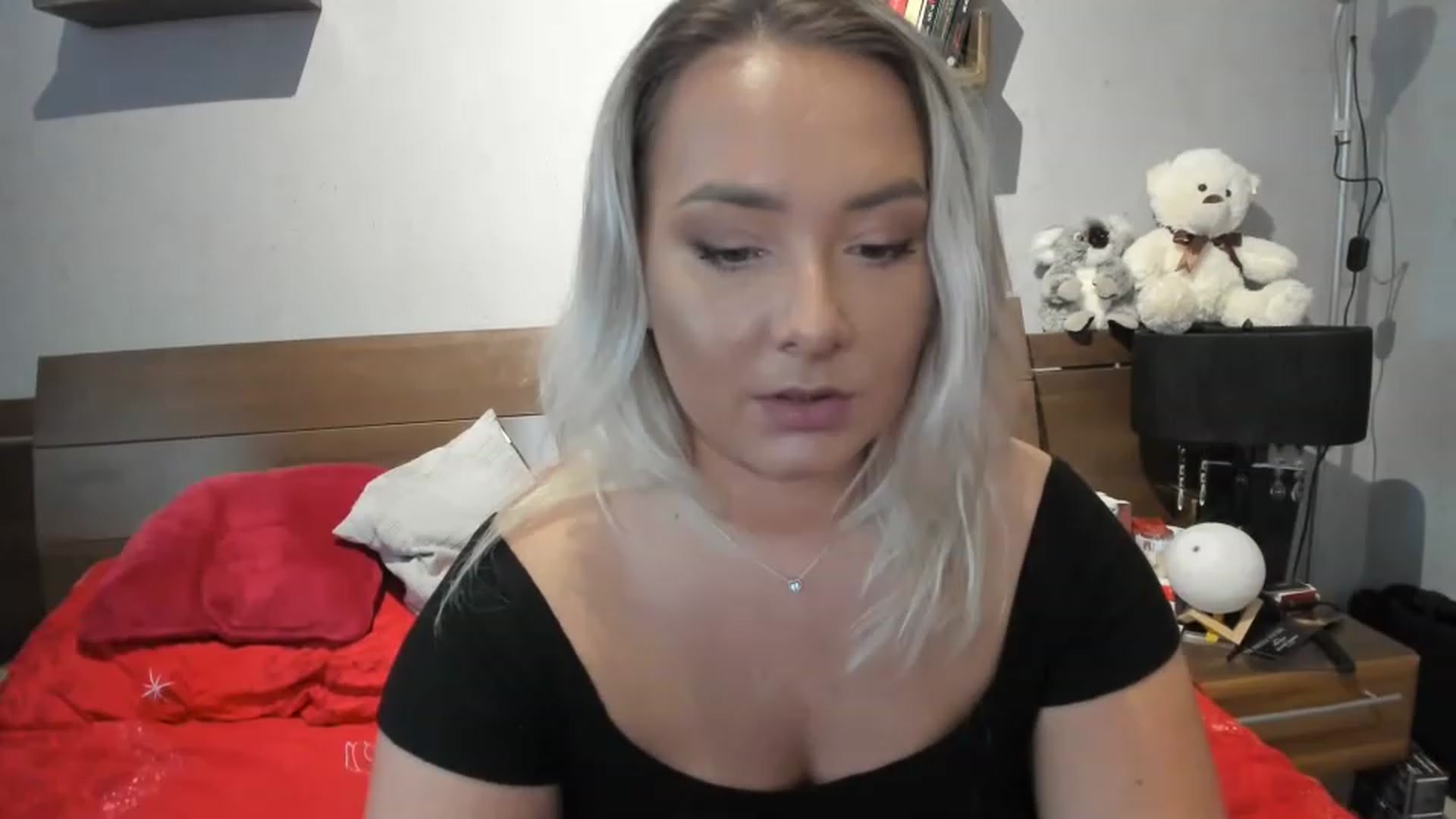 Gallery image thumbnail from LilithTongue_'s myfreecams stream on, 06/17/2023, 14:20 image 19 of 20