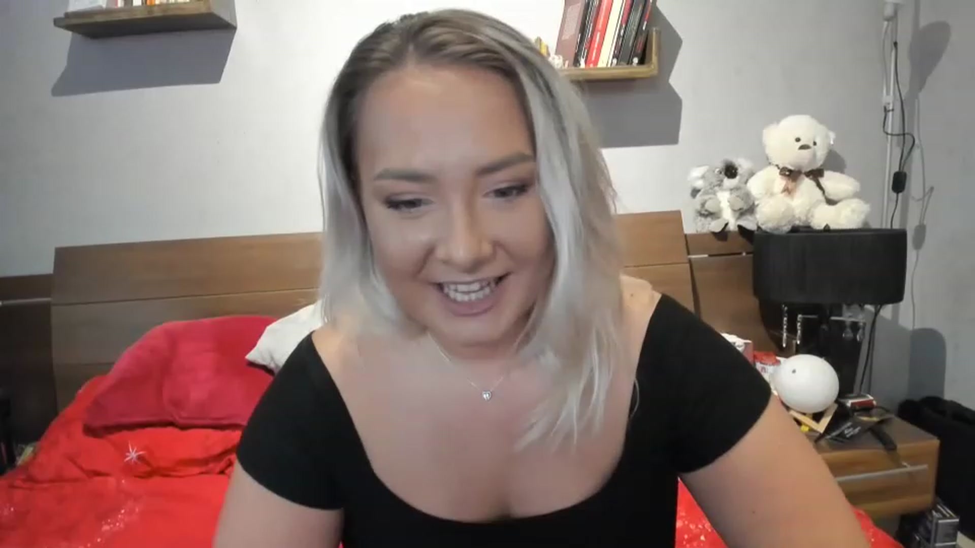 Gallery image thumbnail from LilithTongue_'s myfreecams stream on, 06/17/2023, 14:20 image 16 of 20