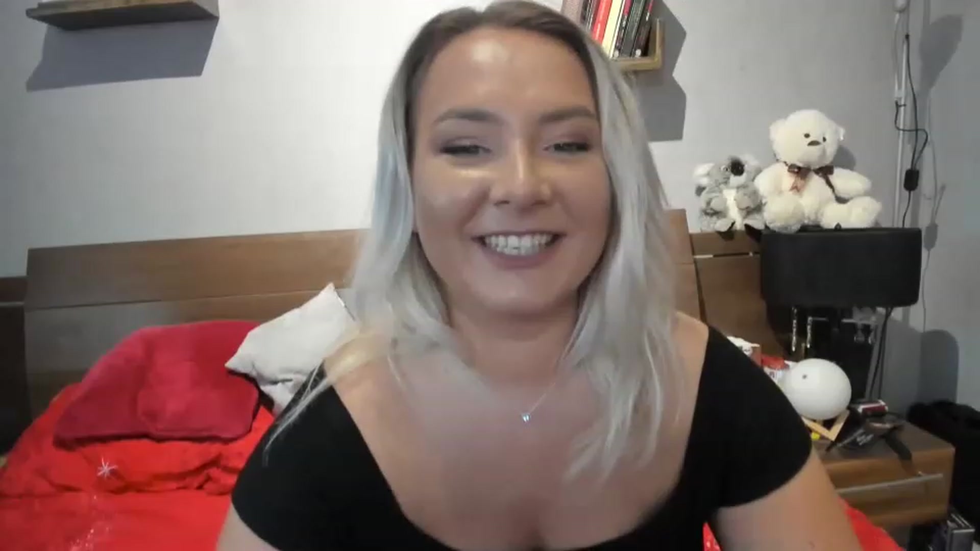 Gallery image thumbnail from LilithTongue_'s myfreecams stream on, 06/17/2023, 14:20 image 18 of 20